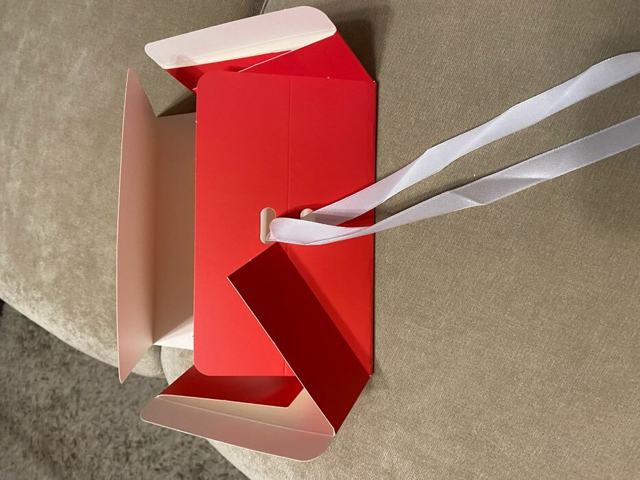 Фотография покупателя товара Коробка подарочная складная, упаковка, «Красная», 31 х 24.5 х 8 см - Фото 1