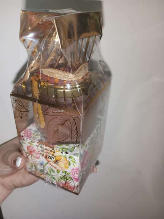 Фотография покупателя товара Набор «Самой прекрасной»: крем-мёд с черникой 120 г., чай чёрный с апельсином и шоколадом 50 г.