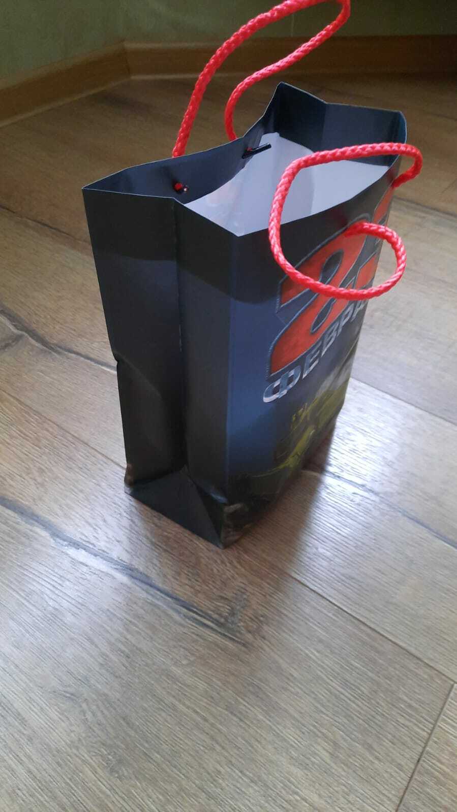 Фотография покупателя товара Пакет подарочный ламинированный вертикальный, упаковка, «С днём защитника», MS 18 х 23 х 8 см - Фото 4