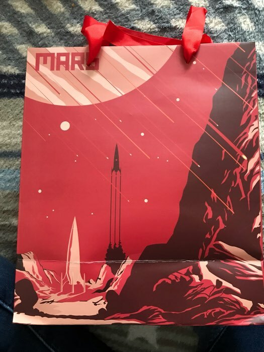 Фотография покупателя товара Пакет подарочный ламинированный вертикальный, упаковка, «Mars», ML 23 х 27 х 11,5 см - Фото 1