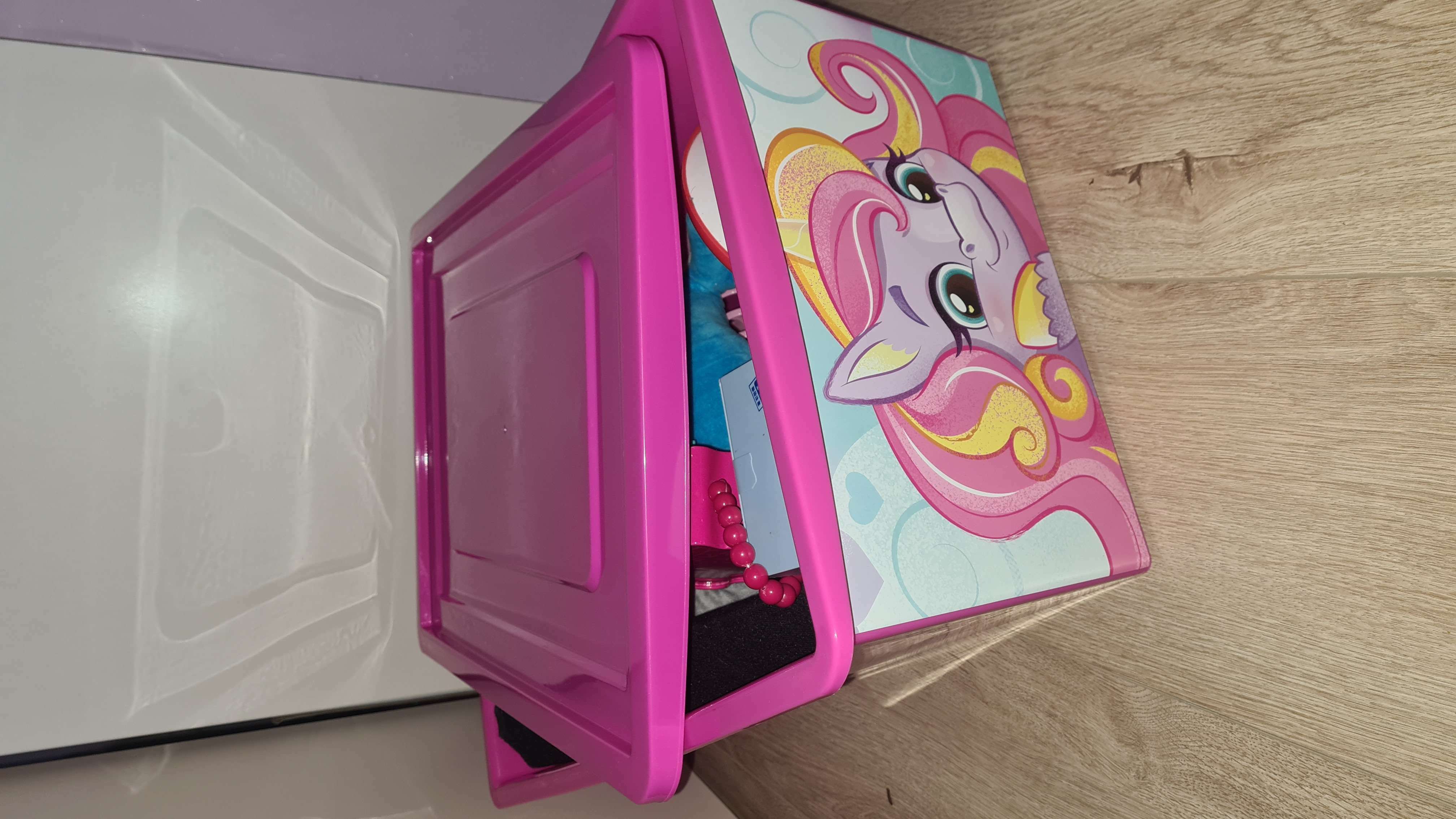 Фотография покупателя товара Ящик для игрушек с крышкой, «Радужные единорожки», объём 30 л, цвет маджента - Фото 1