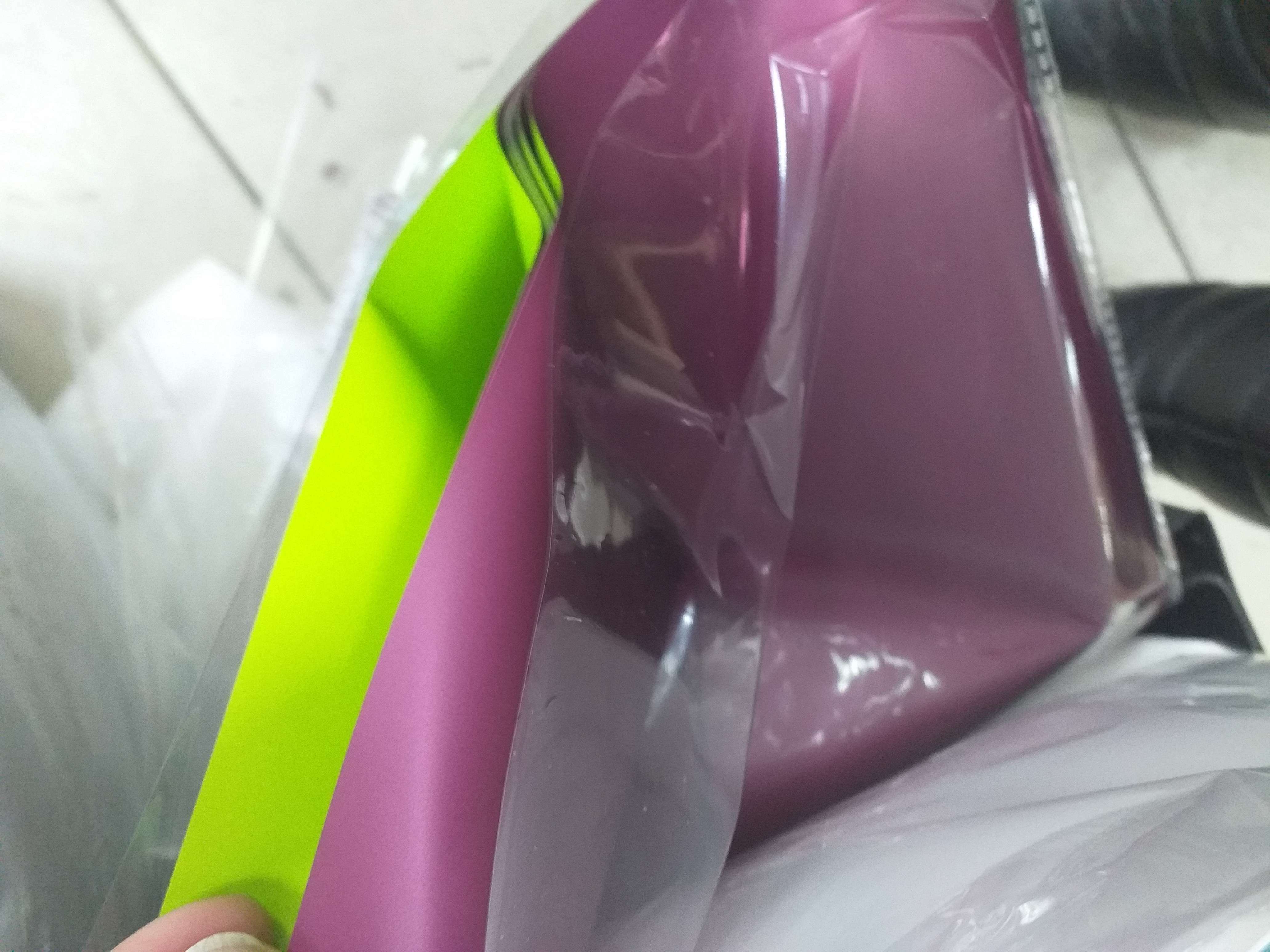 Фотография покупателя товара Пленка матовая двусторонняя 60 х 60 см, цвет желто-зеленый/фиолетовый - Фото 2