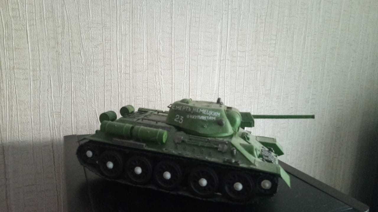 Фотография покупателя товара Сборная модель «Танк Т-34-76 с башней УЗТМ» - Фото 1