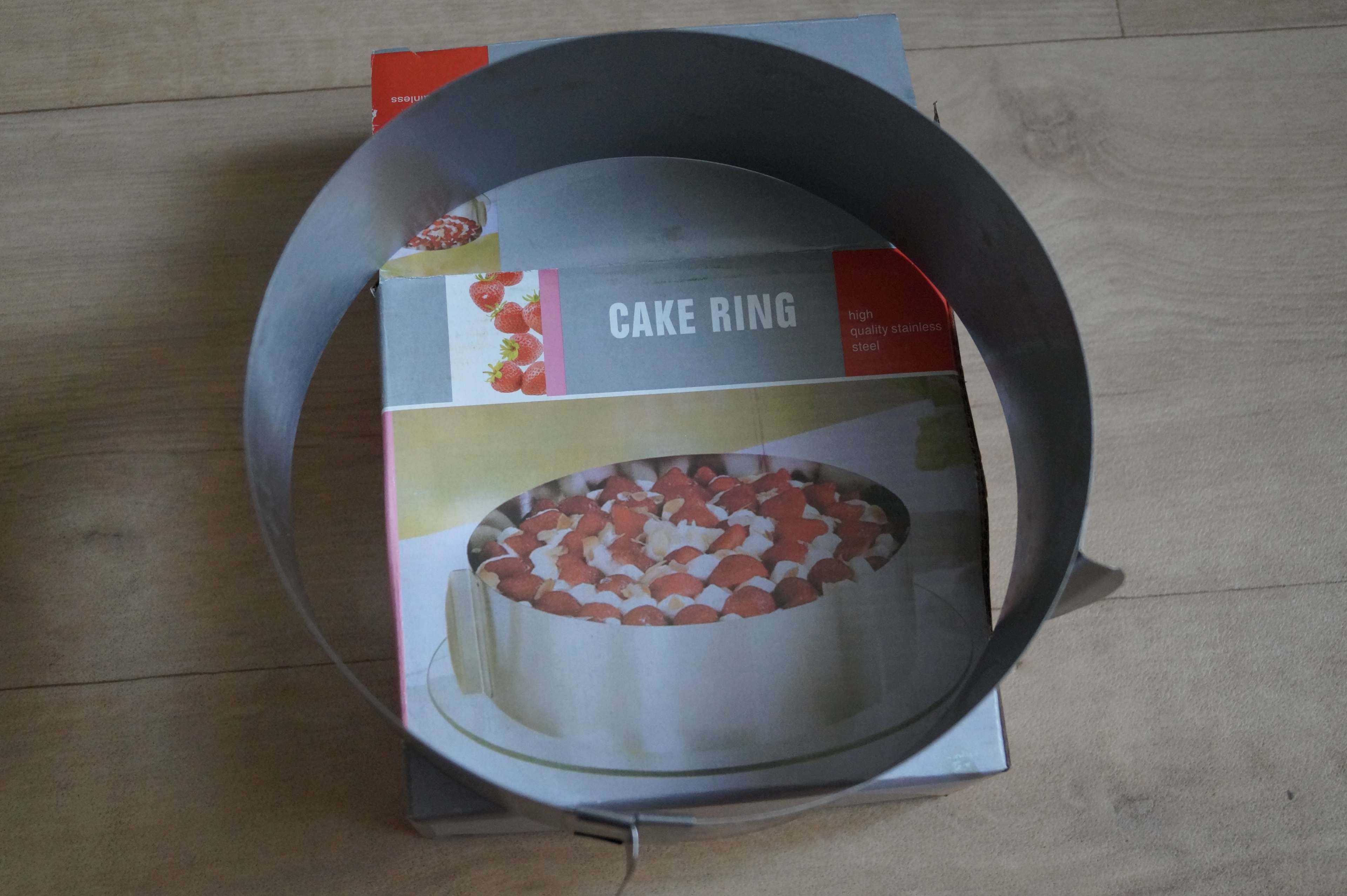 Фотография покупателя товара Форма разъёмная для выпечки кексов и тортов с регулировкой размера Доляна, d=16-20 см, цвет хромированный - Фото 37