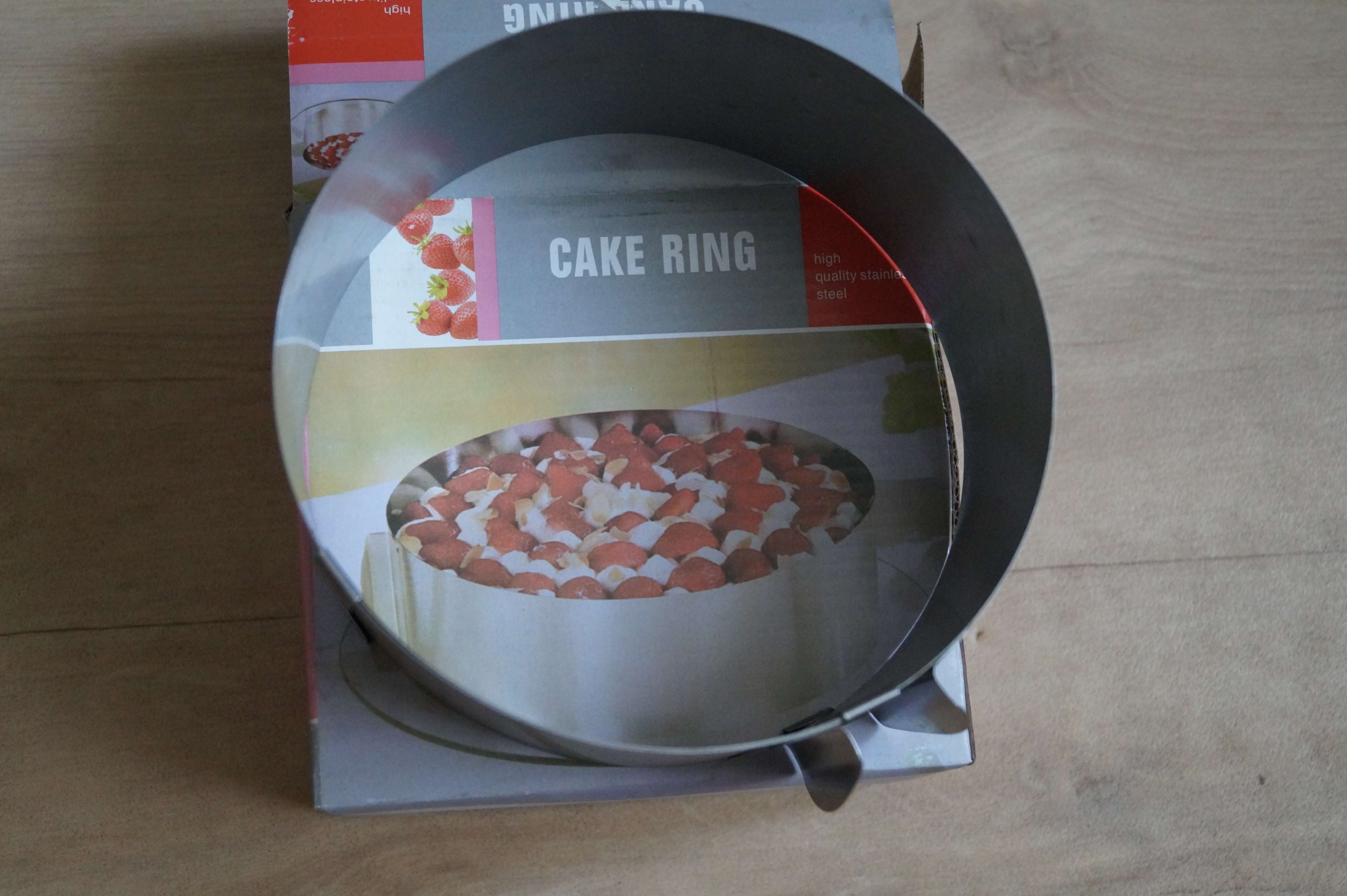 Фотография покупателя товара Форма разъёмная для выпечки кексов и тортов с регулировкой размера Доляна, d=16-20 см, цвет хромированный - Фото 34