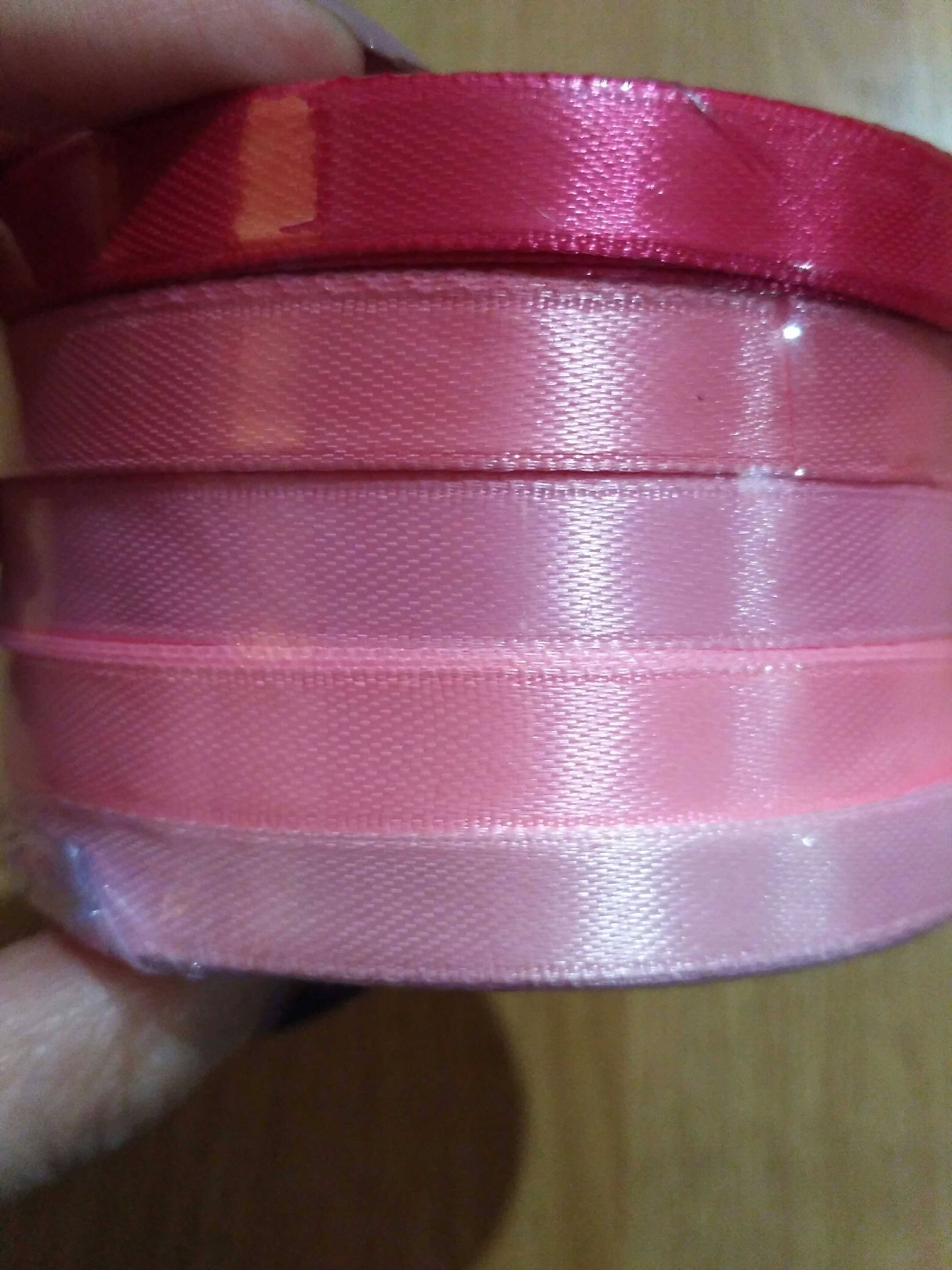 Фотография покупателя товара Набор атласных лент, 5 шт, размер 1 ленты: 10 мм × 23 ± 1 м, цвет розовый спектр - Фото 6