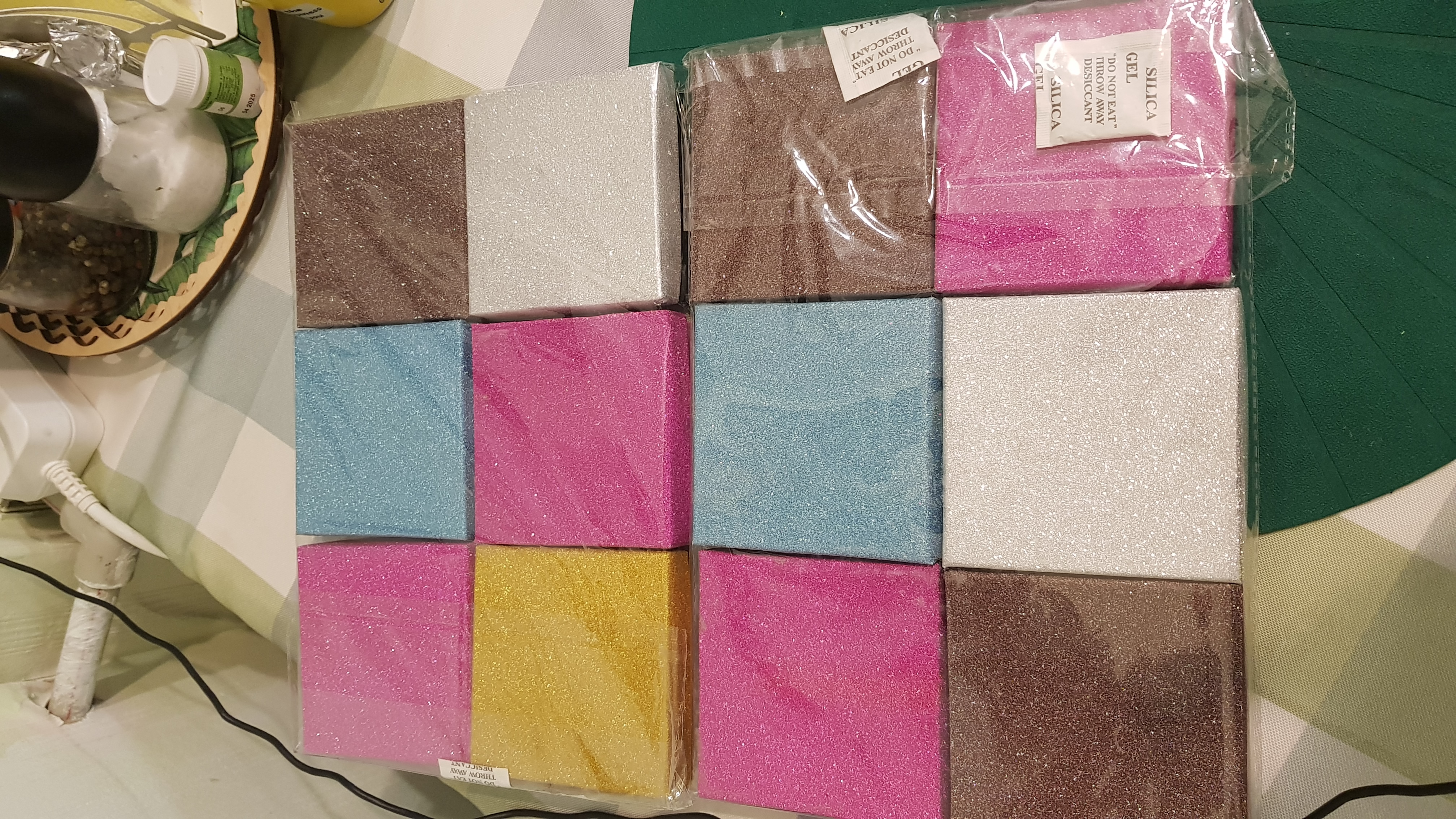 Фотография покупателя товара Коробочка подарочная под набор «Монпасье», 5×8 (размер полезной части 4,9×7,8 см), цвет МИКС - Фото 1