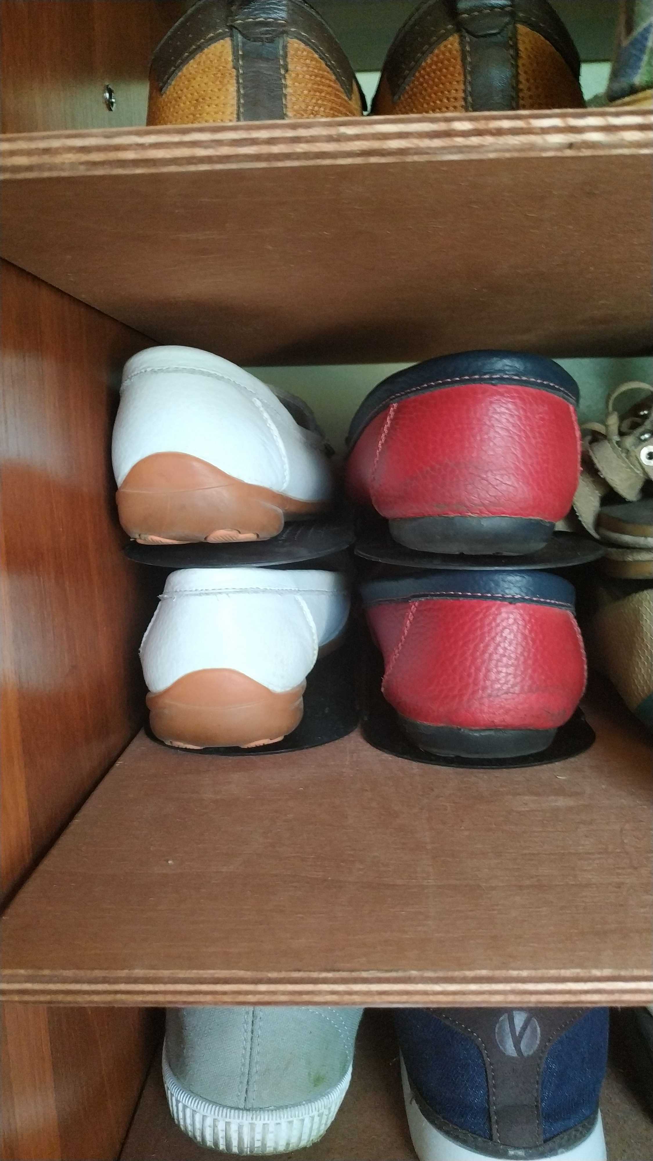 Фотография покупателя товара Подставка для хранения обуви регулируемая, 26×10×6 см, цвет голубой - Фото 8