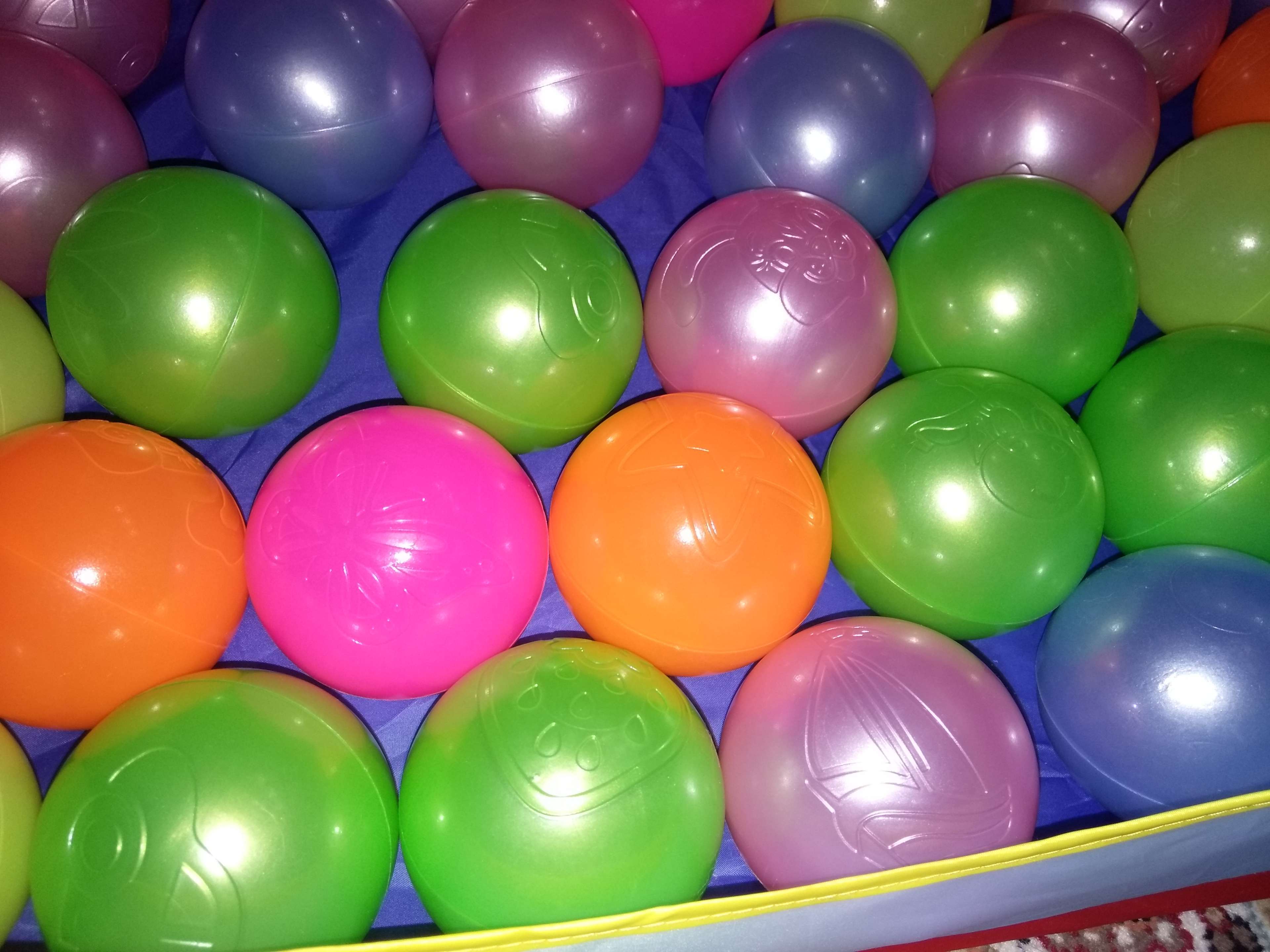 Фотография покупателя товара Шарики для сухого бассейна «Перламутровые», диаметр шара 7,5 см, набор 50 штук, цвет розовый, голубой, белый, зелёный