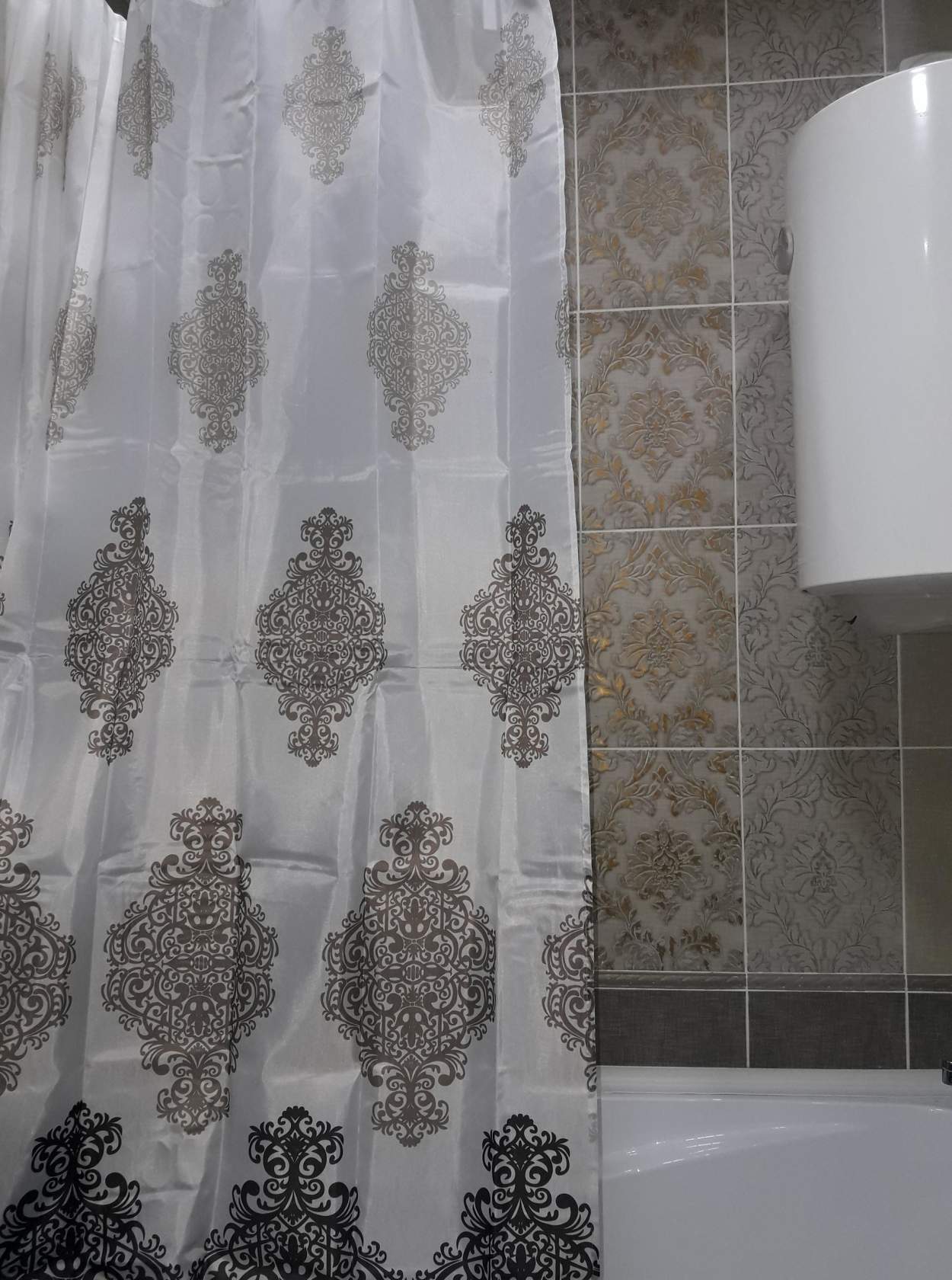 Фотография покупателя товара Штора для ванны Доляна «Королевство», 180×180 см, полиэстер - Фото 1