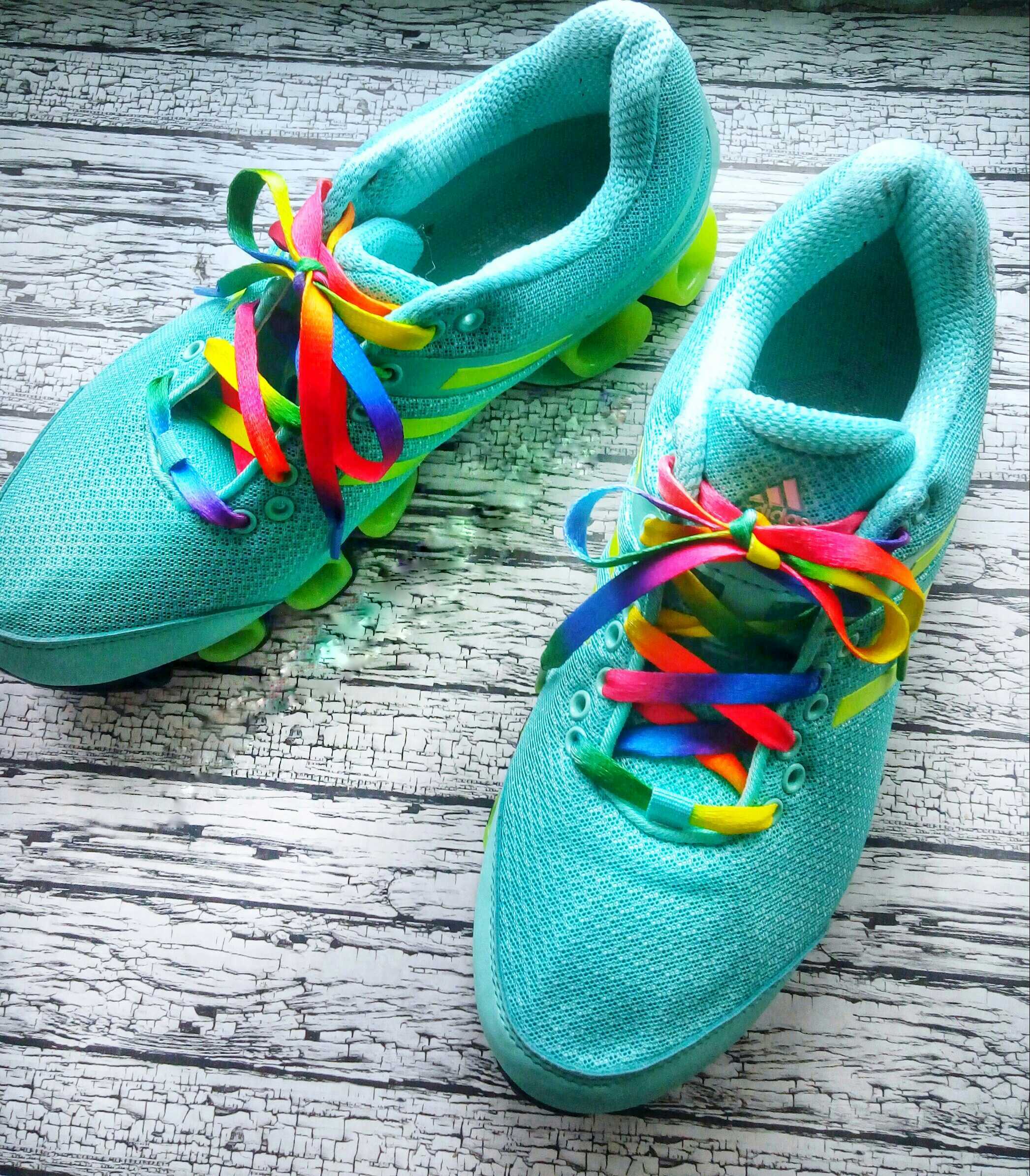 Фотография покупателя товара Шнурки для обуви, пара, плоские, 8 мм, 110 см, цвет «радужный» - Фото 5