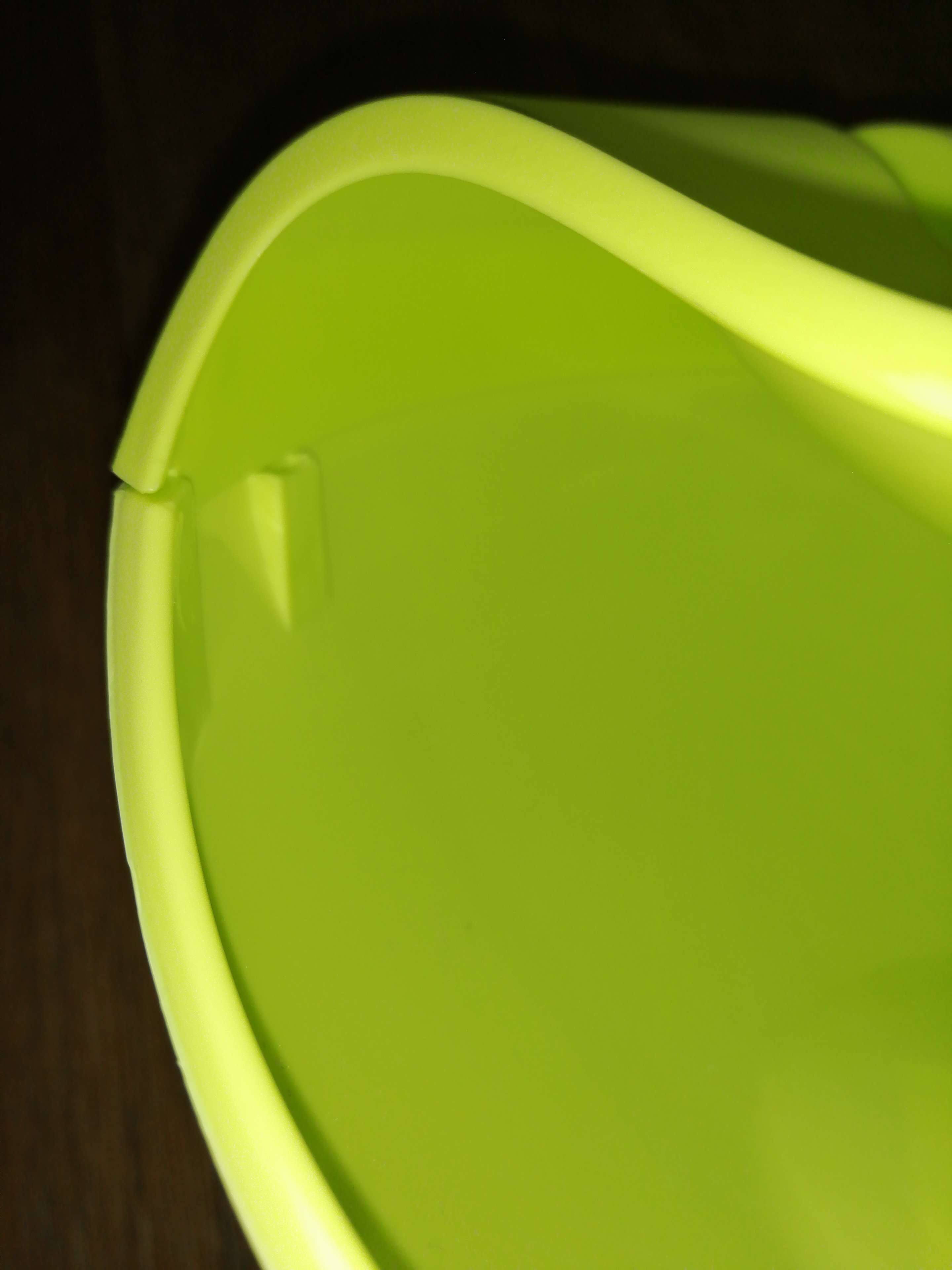 Фотография покупателя товара Тарелка пластиковая для семечек и орехов «Плэтэр», 20×11 см, с подставкой для телефона, цвет МИКС - Фото 30