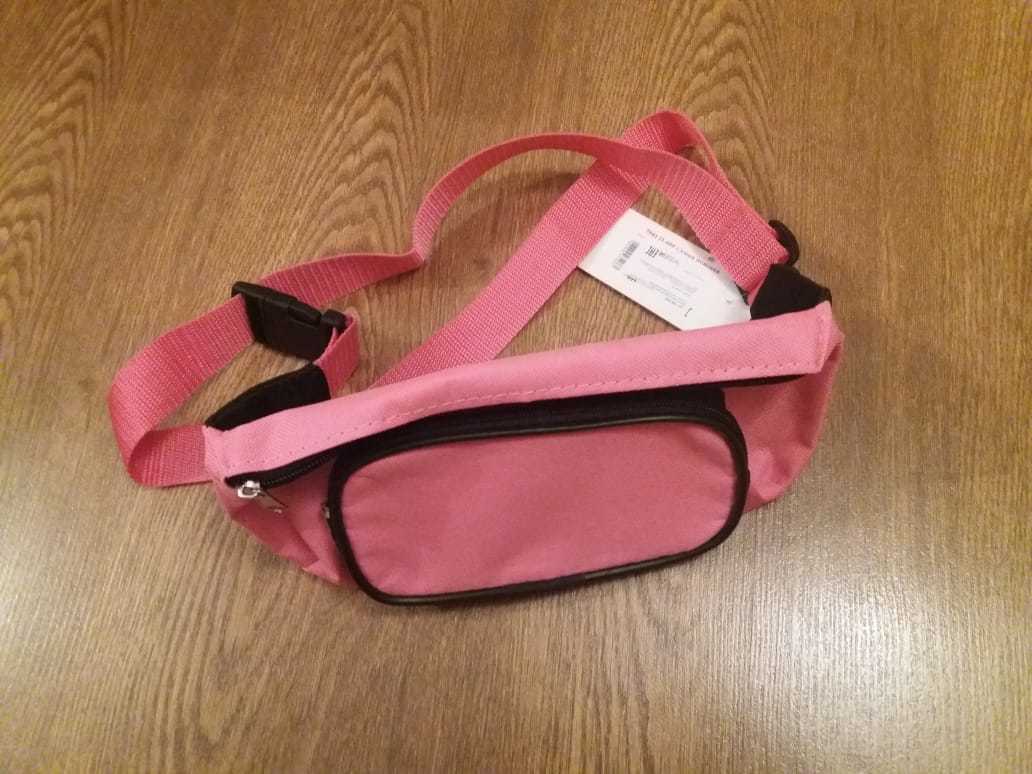 Фотография покупателя товара Поясная сумка на молнии, наружный карман, цвет чёрный/розовый - Фото 1
