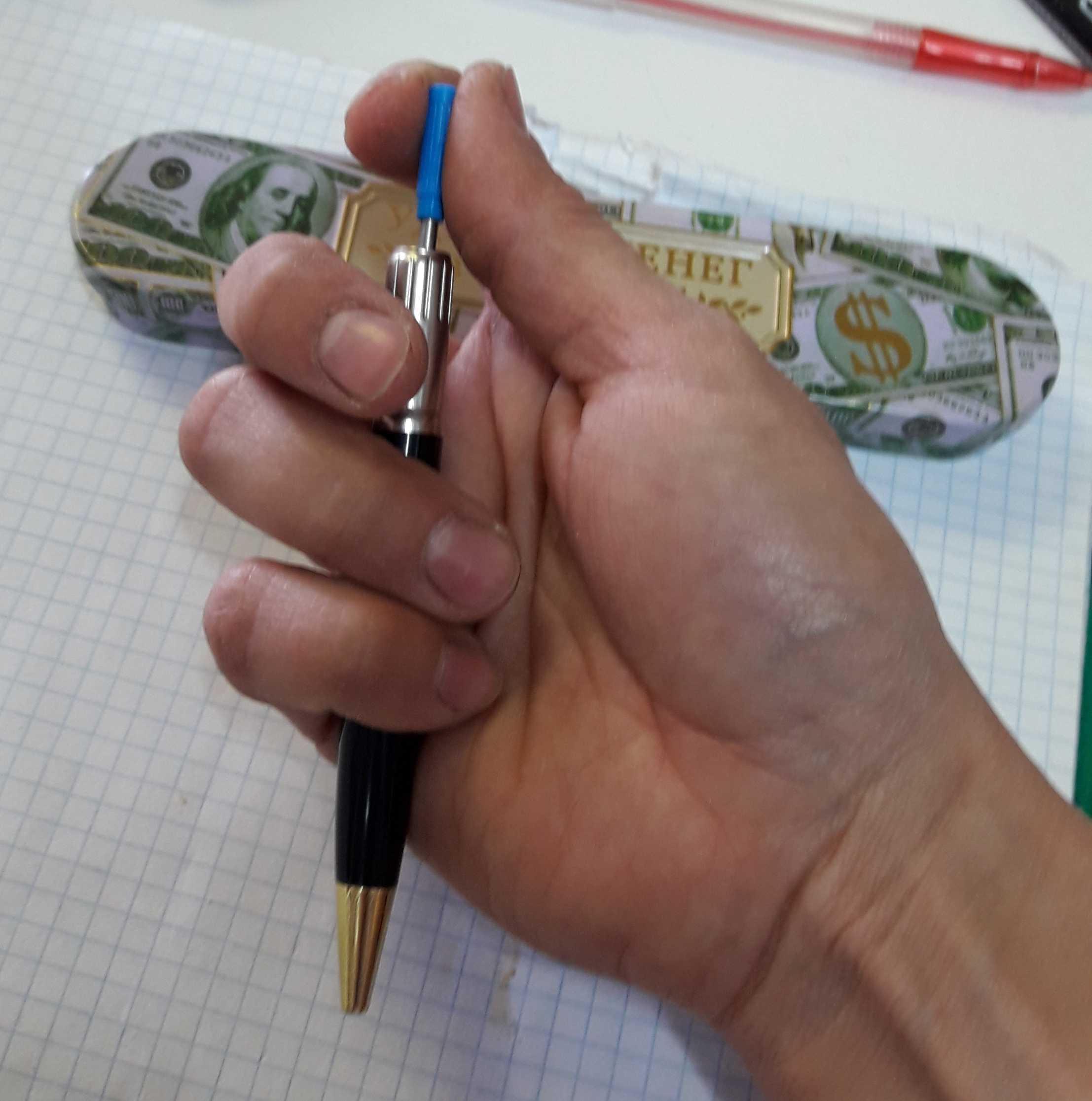 Фотография покупателя товара Ручка подарочная в металлическом футляре "Работу не предлагать" - Фото 2
