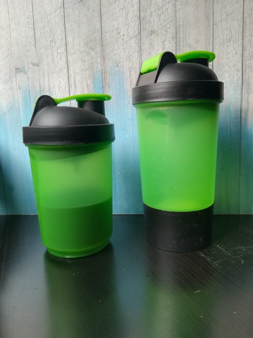 Фотография покупателя товара Шейкер спортивный с чашей под протеин, зелёный, 500 мл - Фото 1