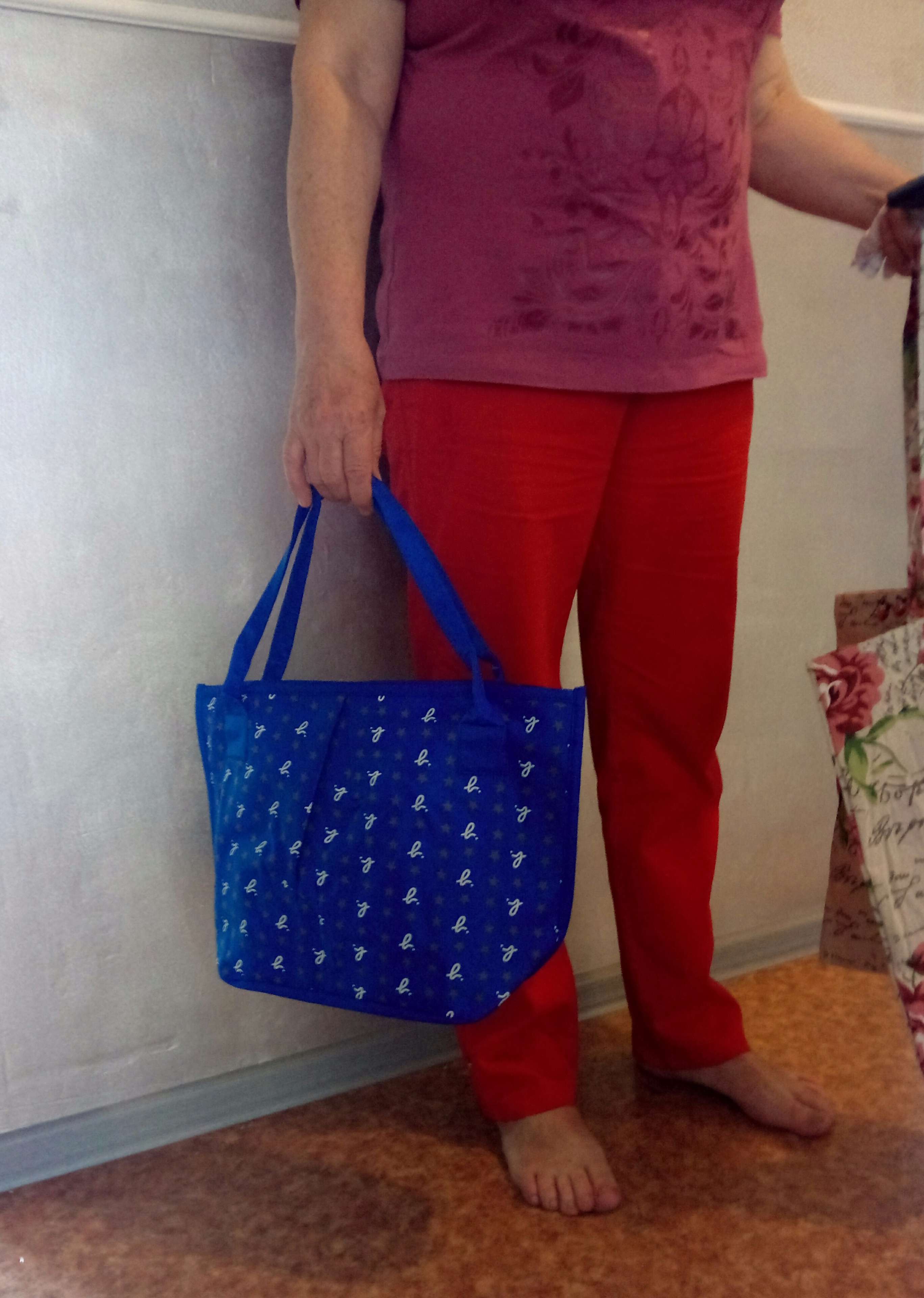 Фотография покупателя товара Сумка женская на молнии "Классика", 1 отдел, цвет синий - Фото 1