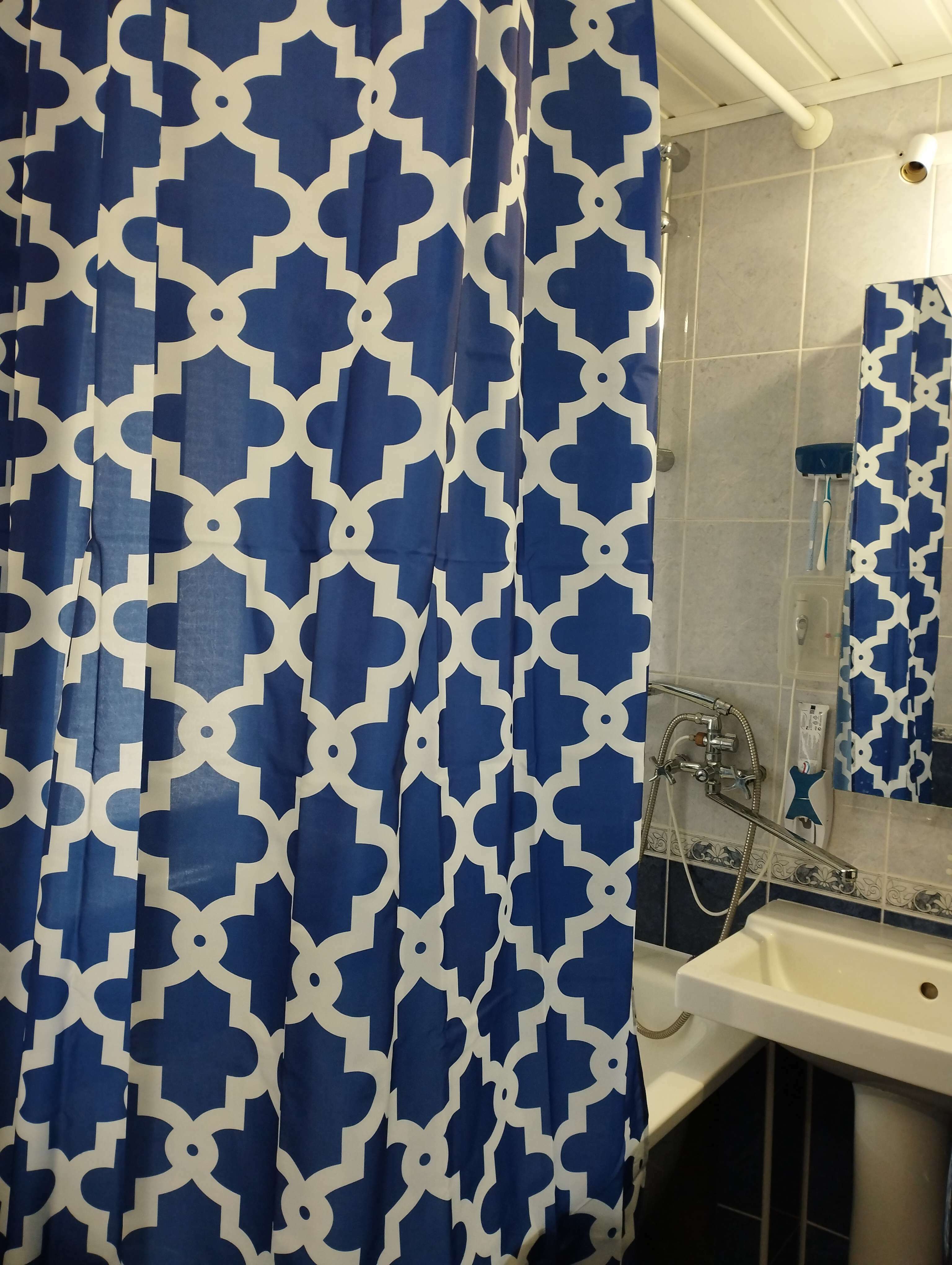 Фотография покупателя товара Штора для ванны Доляна «Марокко», 180×180 см, полиэстер, цвет синий - Фото 1