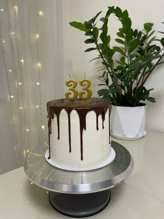 Фотография покупателя товара Свеча в торт цифра "3", 5,3 см, золото - Фото 1