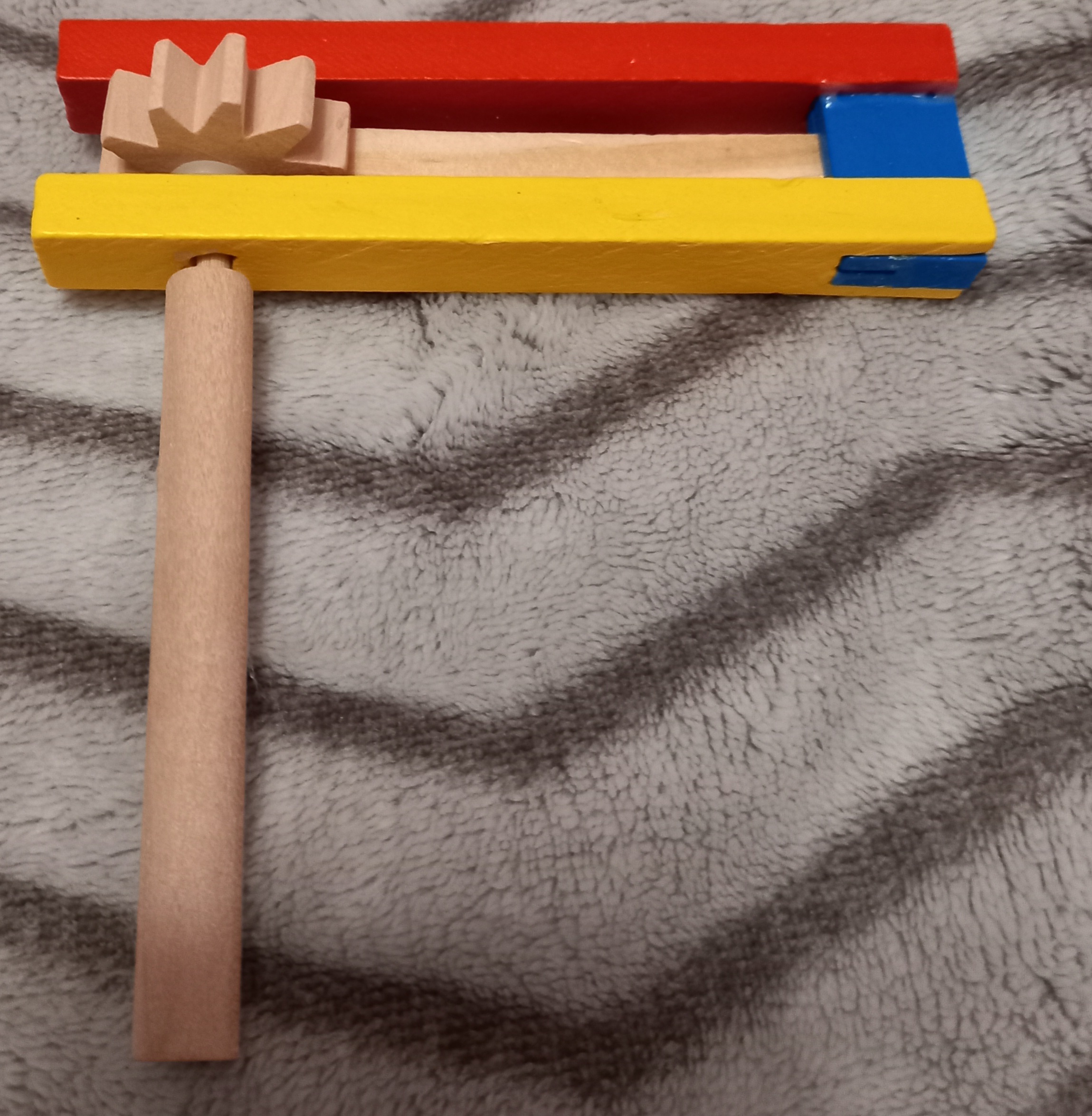 Фотография покупателя товара Музыкальная игрушка «Трещотка» 2.5×10.5×11.5 см - Фото 6