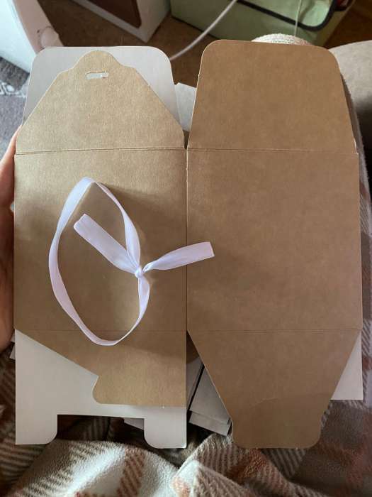 Фотография покупателя товара Коробка подарочная складная крафтовая, упаковка, 12 х 12 х 12 см - Фото 3
