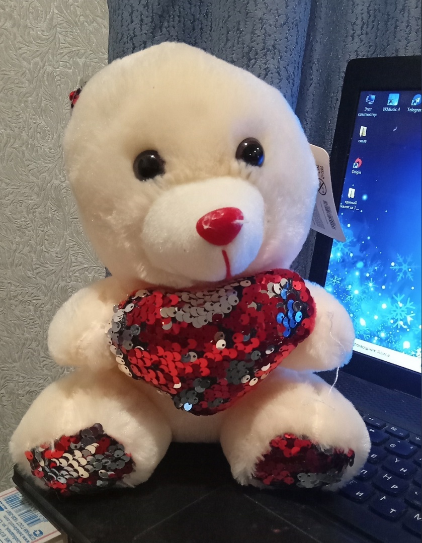 Фотография покупателя товара Мягкая игрушка «Медведь с сердцем», пайетки, цвет красно-серебряный - Фото 1
