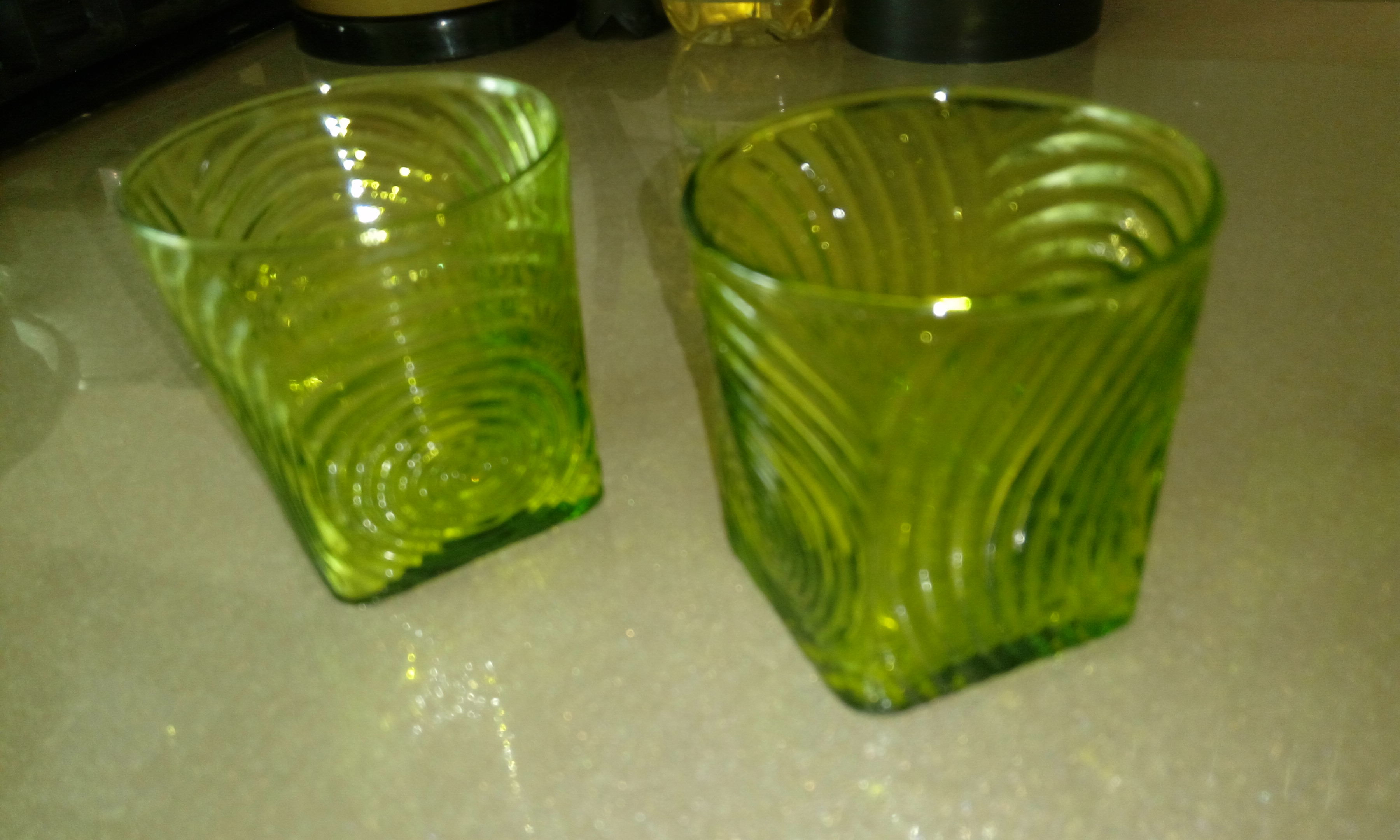 Фотография покупателя товара Стакан стеклянный "Корона", 240 мл, цвет зеленый - Фото 1