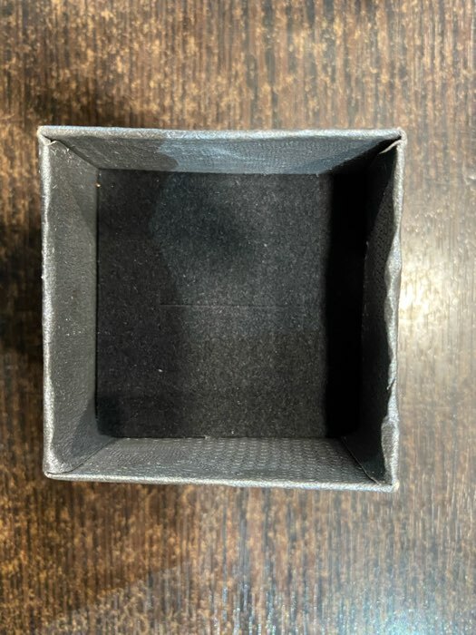 Фотография покупателя товара Коробочка подарочная под серьги/кольцо «Животный принт», 5×5 (размер полезной части 4,5×4,5 см), цвет МИКС - Фото 8