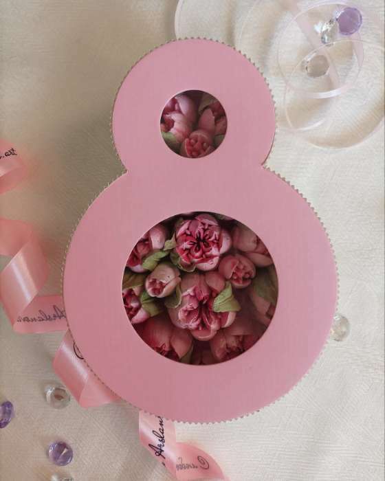 Фотография покупателя товара Коробка подарочная, кондитерская упаковка «8 марта» розовая, 22 х 16 х 5 см - Фото 1