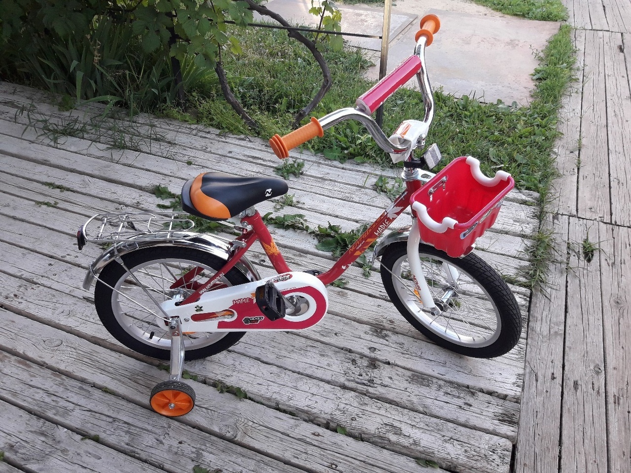 Фотография покупателя товара Велосипед 16" Novatrack Maple, 2019, цвет красный - Фото 4