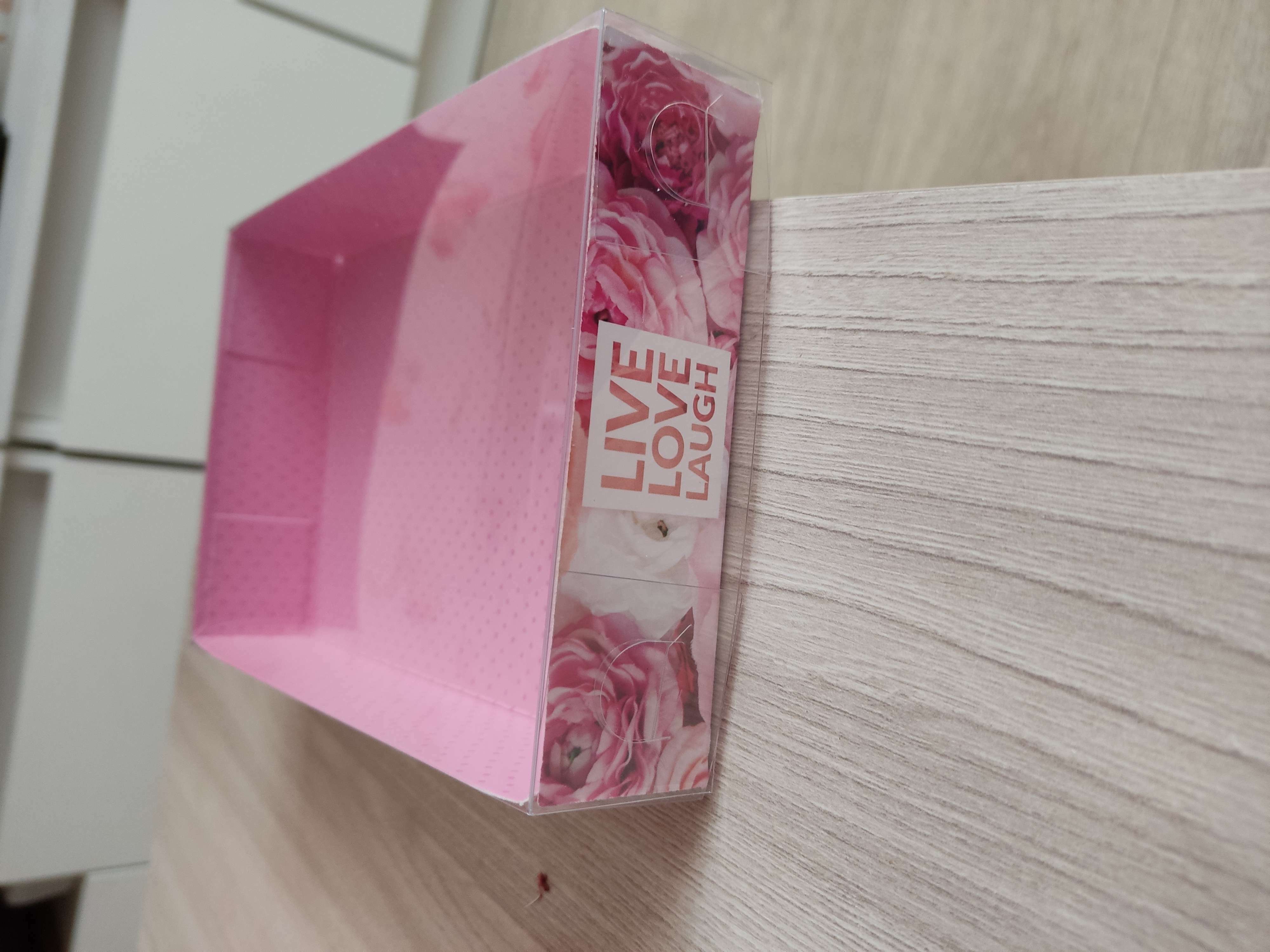 Фотография покупателя товара Кондитерская упаковка, коробка для макарун с PVC крышкой, Live Love Laugh, 17 х 12 х 3.5 см - Фото 3