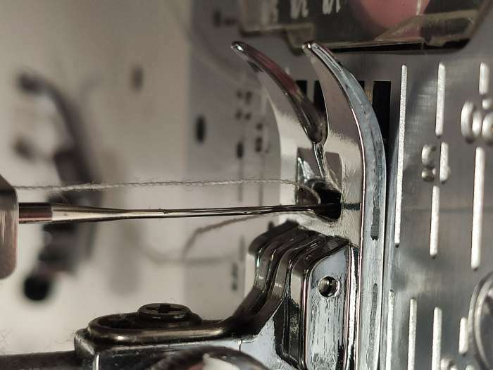 Фотография покупателя товара Лапка для швейных машин, «Зигзаг», 5 мм, 1,6 × 3,3 см - Фото 4