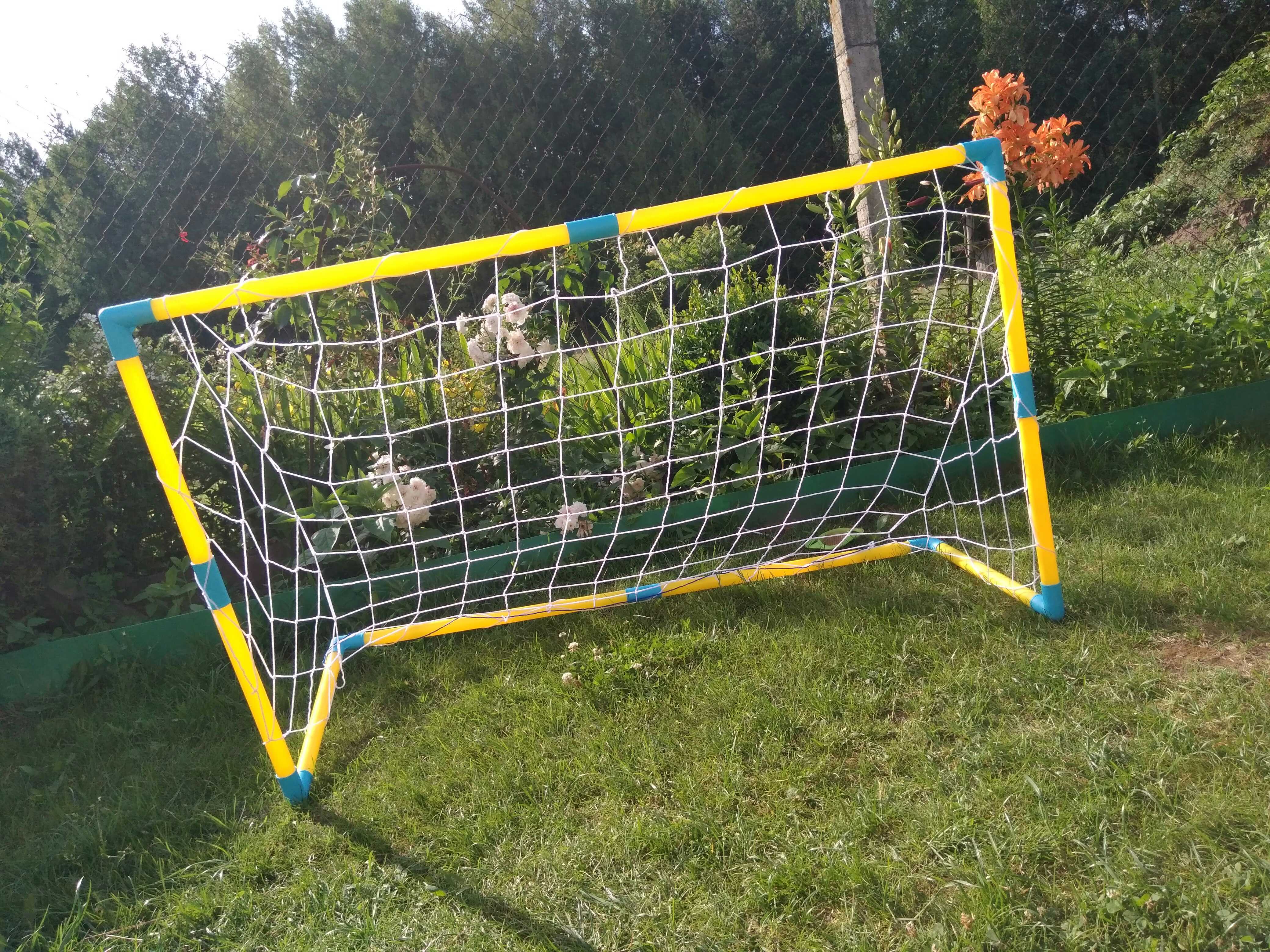Фотография покупателя товара Ворота футбольные «Весёлый футбол» с сеткой, мячом, цвет МИКС