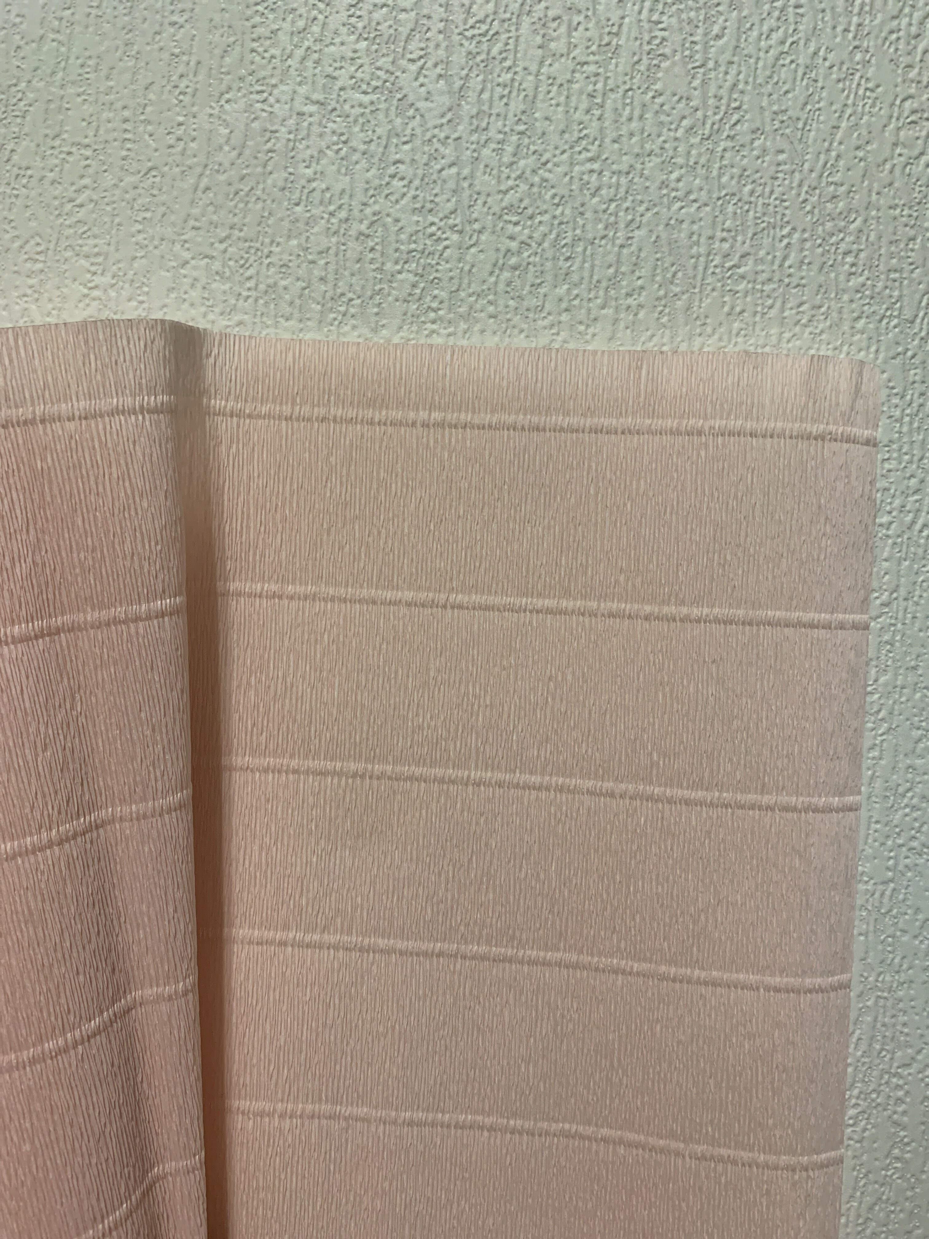Фотография покупателя товара Бумага для упаковки и поделок, гофрированная, розовая, персиковая, однотонная, двусторонняя, рулон 1 шт., 0,5 х 2,5 м - Фото 8