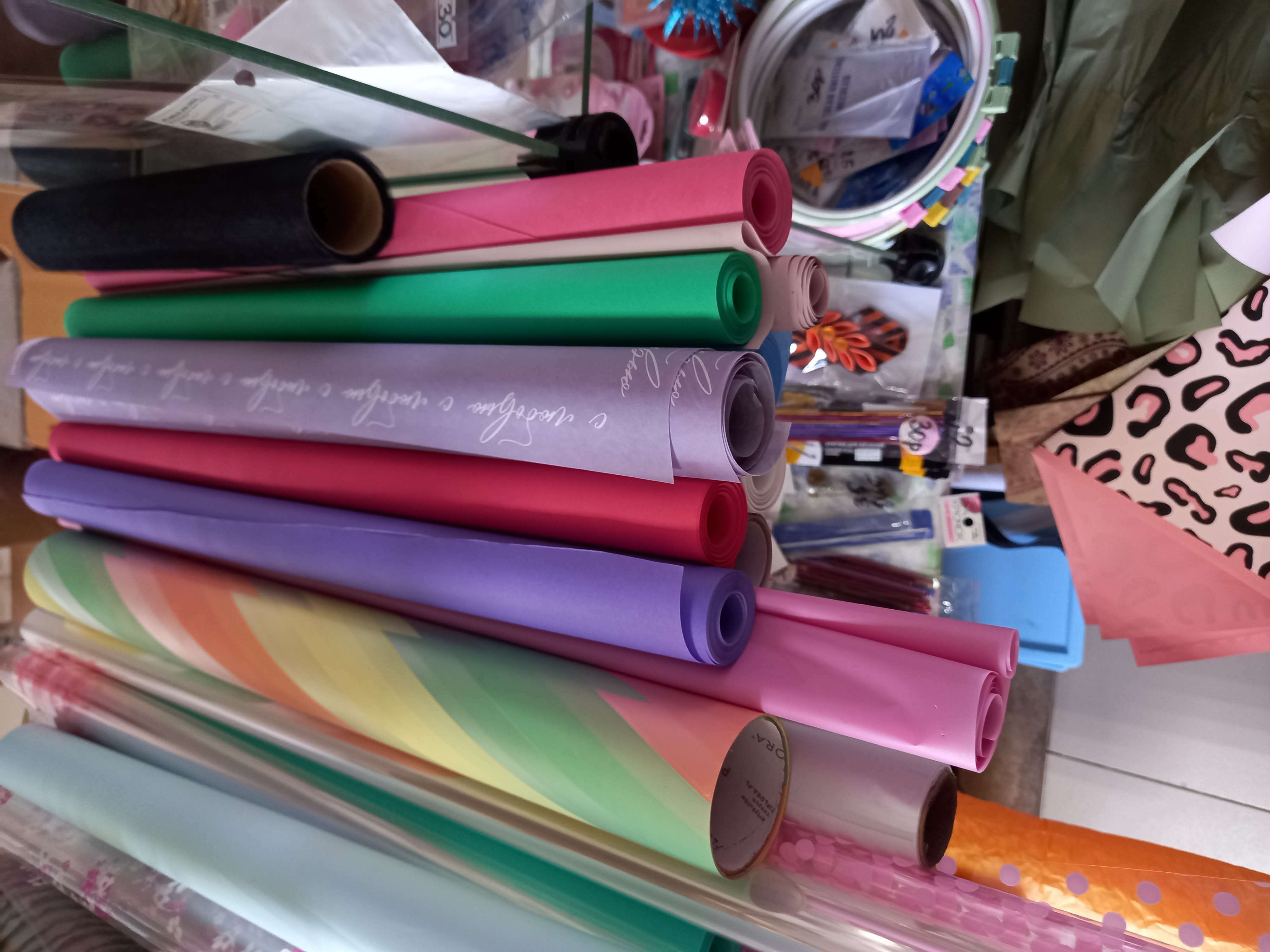 Фотография покупателя товара Калька для цветов "Аметист", цвет фиолетовый, 0,5 х 10 м, 58 г/м2 - Фото 1