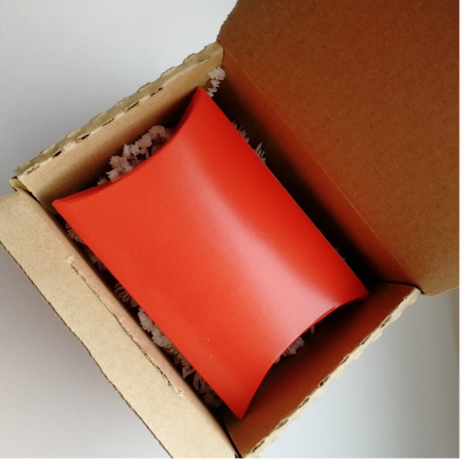 Фотография покупателя товара Коробка складная красная, 11 х 8 х 2 см - Фото 1