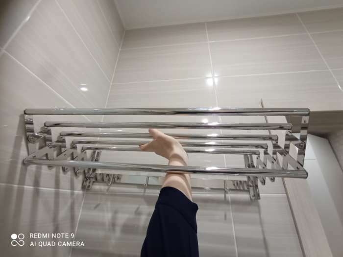 Фотография покупателя товара Полка выдвижная с держателем полотенец, 4 крючка 14.5×12(35)×58.5 см - Фото 1