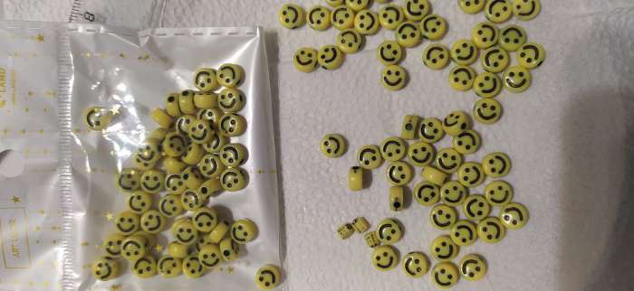 Фотография покупателя товара Бусины для творчества пластик "Жёлтые кружочки со смайлами" набор 15 гр 0,4х0,7х0,7 см - Фото 2