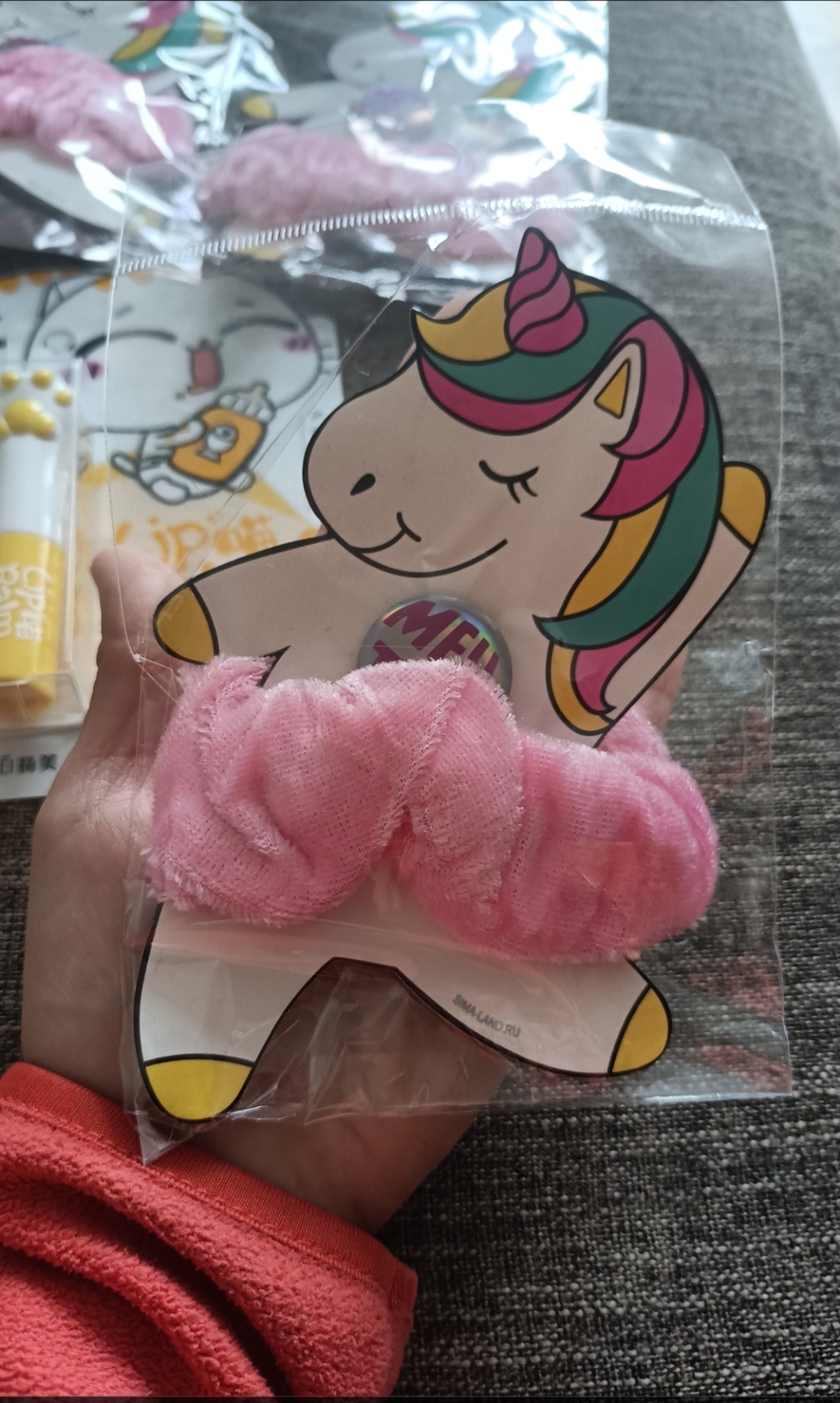 Фотография покупателя товара Резинка для волос и значок «Бархат», зайка - Фото 1