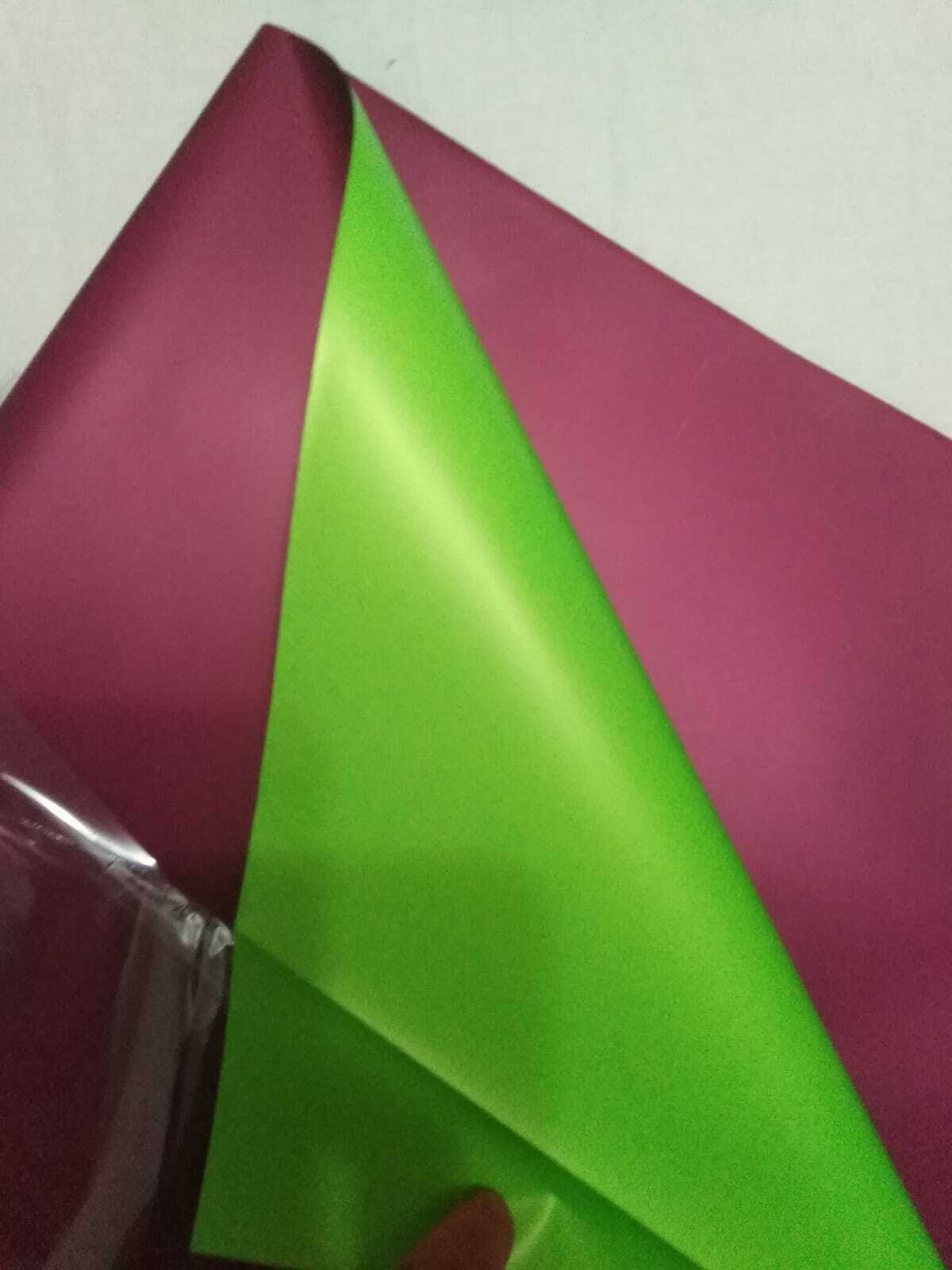 Фотография покупателя товара Пленка матовая двусторонняя 60 х 60 см, цвет желто-зеленый/фиолетовый - Фото 1