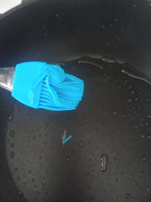 Фотография покупателя товара Набор для выпечки Доляна «Лёд», 2 предмета: лопатка, кисть, цвет МИКС - Фото 4