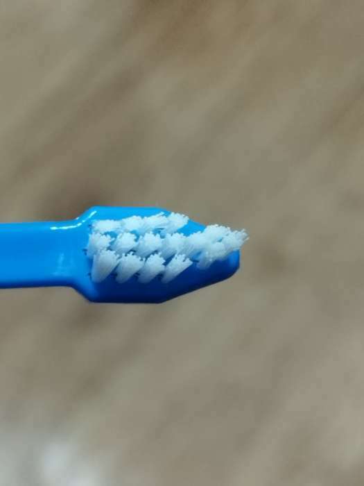 Фотография покупателя товара Набор зубная щётка двухсторонняя и 2 щётки-напальчника, микс цветов - Фото 6