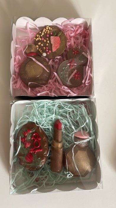 Фотография покупателя товара Форма для шоколада и конфет пластиковая «Красота», цвет прозрачный