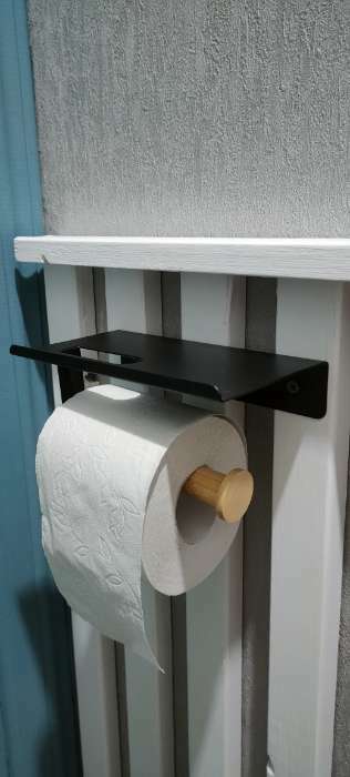 Фотография покупателя товара Держатель для туалетной бумаги с полочкой BAMBOO, 18×9,7×7,5 см, цвет чёрный - Фото 1