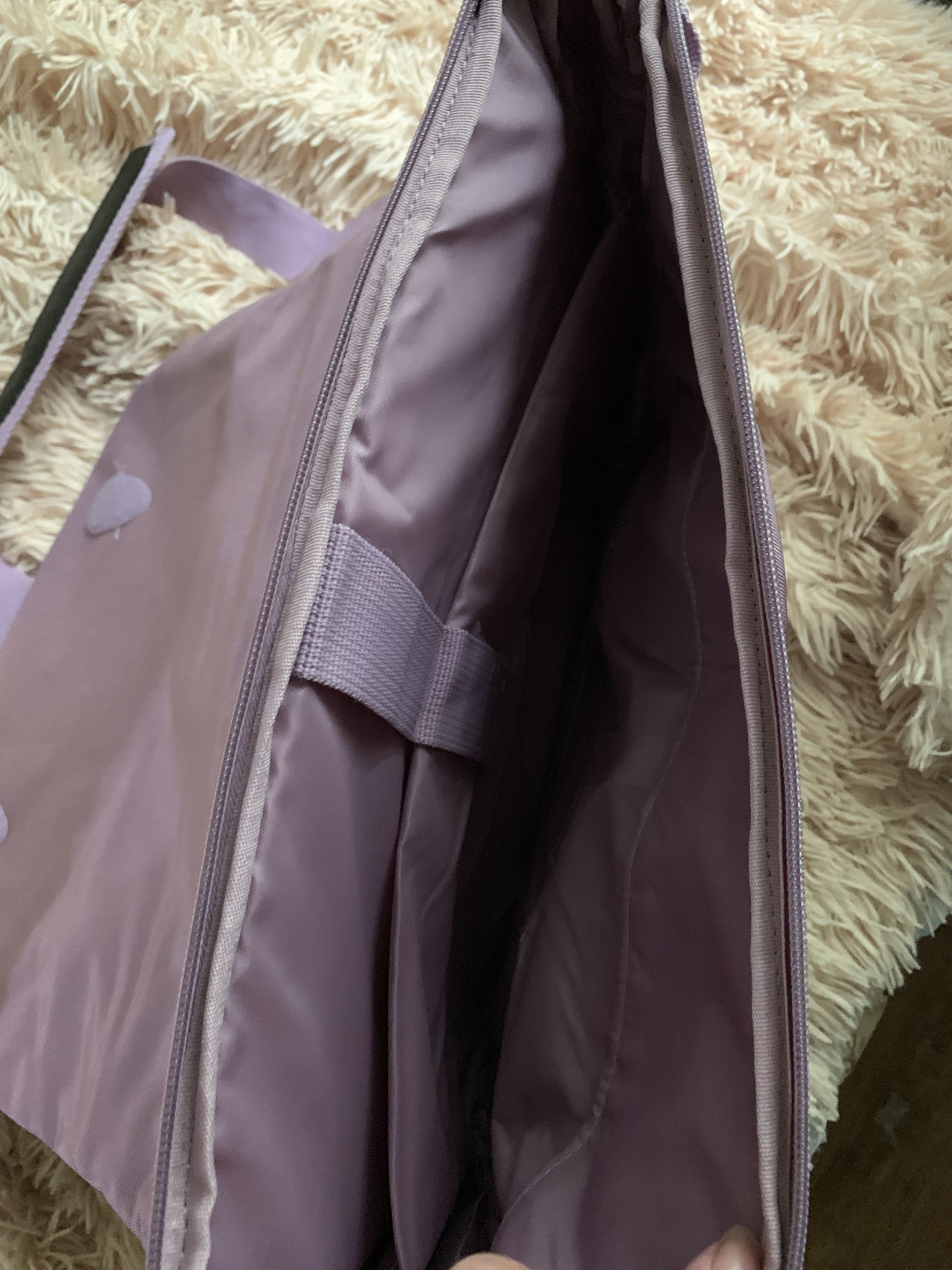 Фотография покупателя товара Сумка наплечная подростковая "Proff Enjoy Elegant" В4, 35х30х12 см, с карманами и накладкой на лямку, розовая - Фото 2