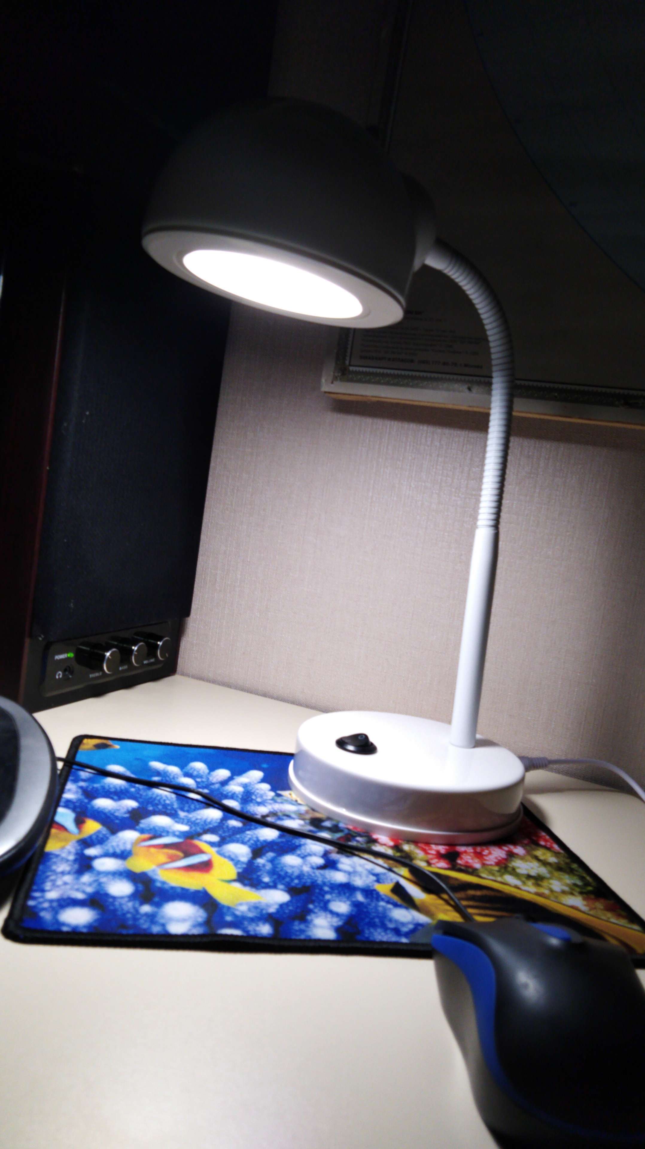 Фотография покупателя товара Светильник настольный LED 5 Вт белый 12,5х12,5х44 см - Фото 4