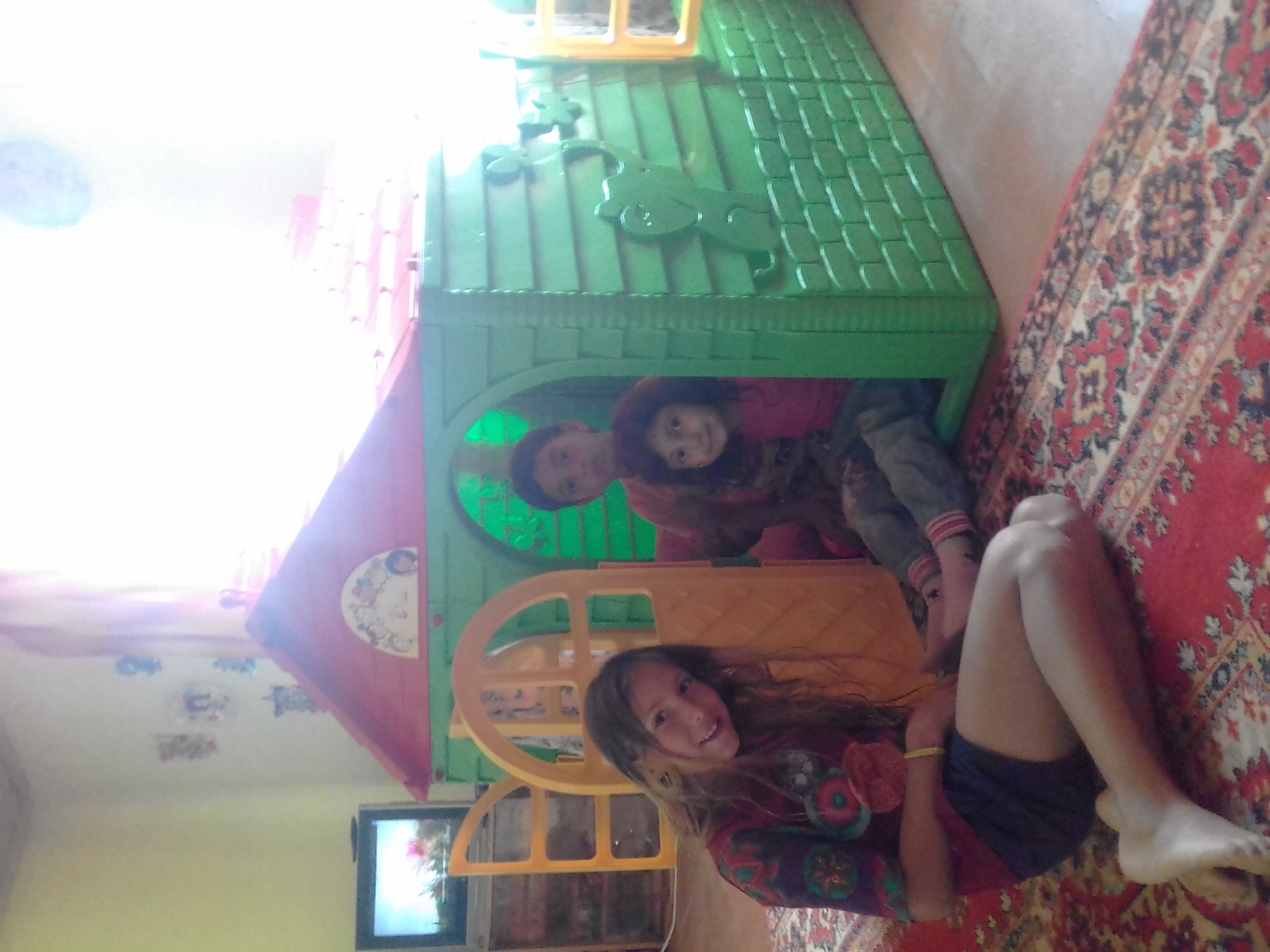 Фотография покупателя товара Домик №2, со шторками, цвет зелёный, 129х129х120 см - Фото 10