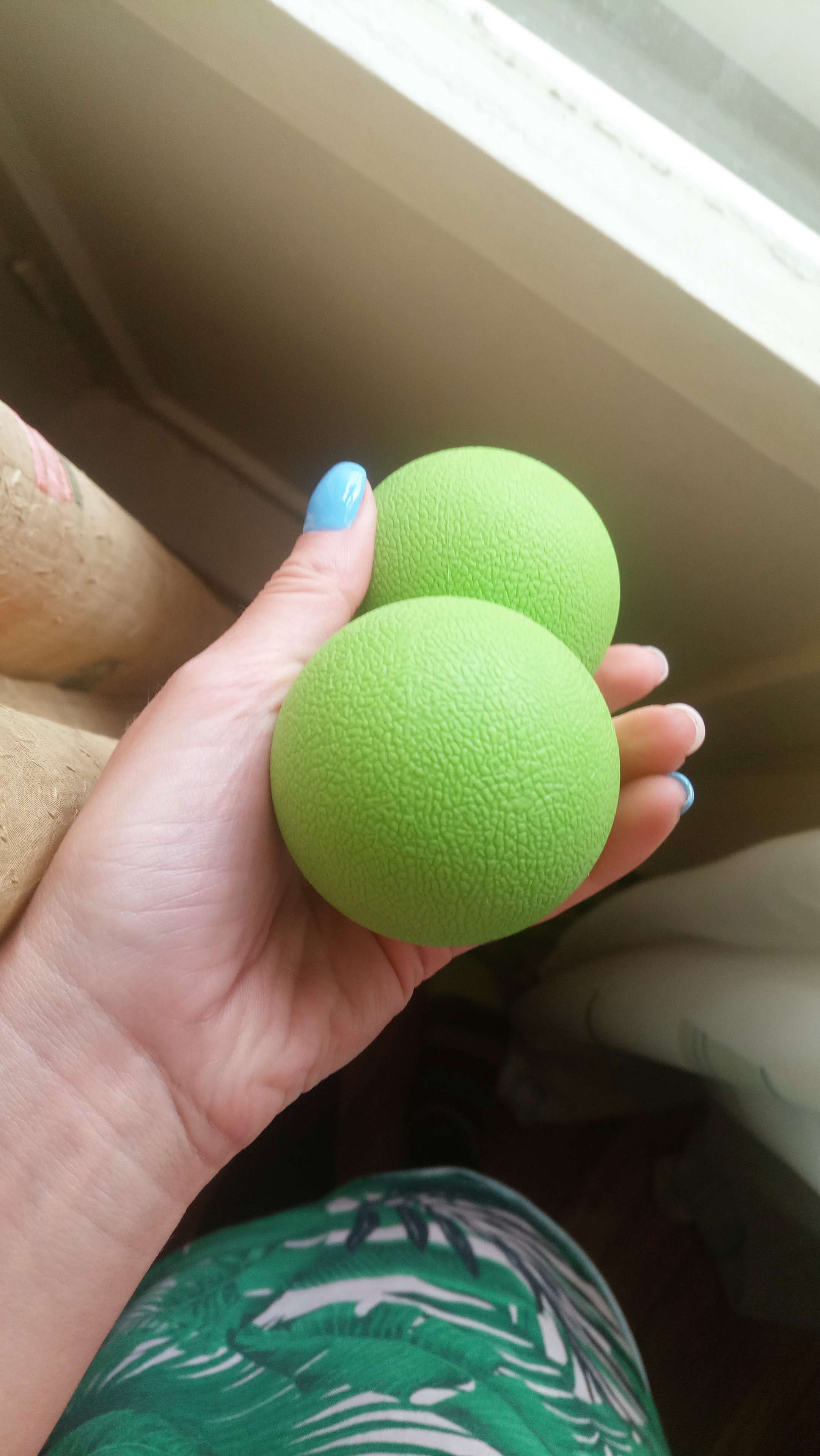 Фотография покупателя товара Мяч массажный, 12х6 см, 286 г, цвета МИКС - Фото 4