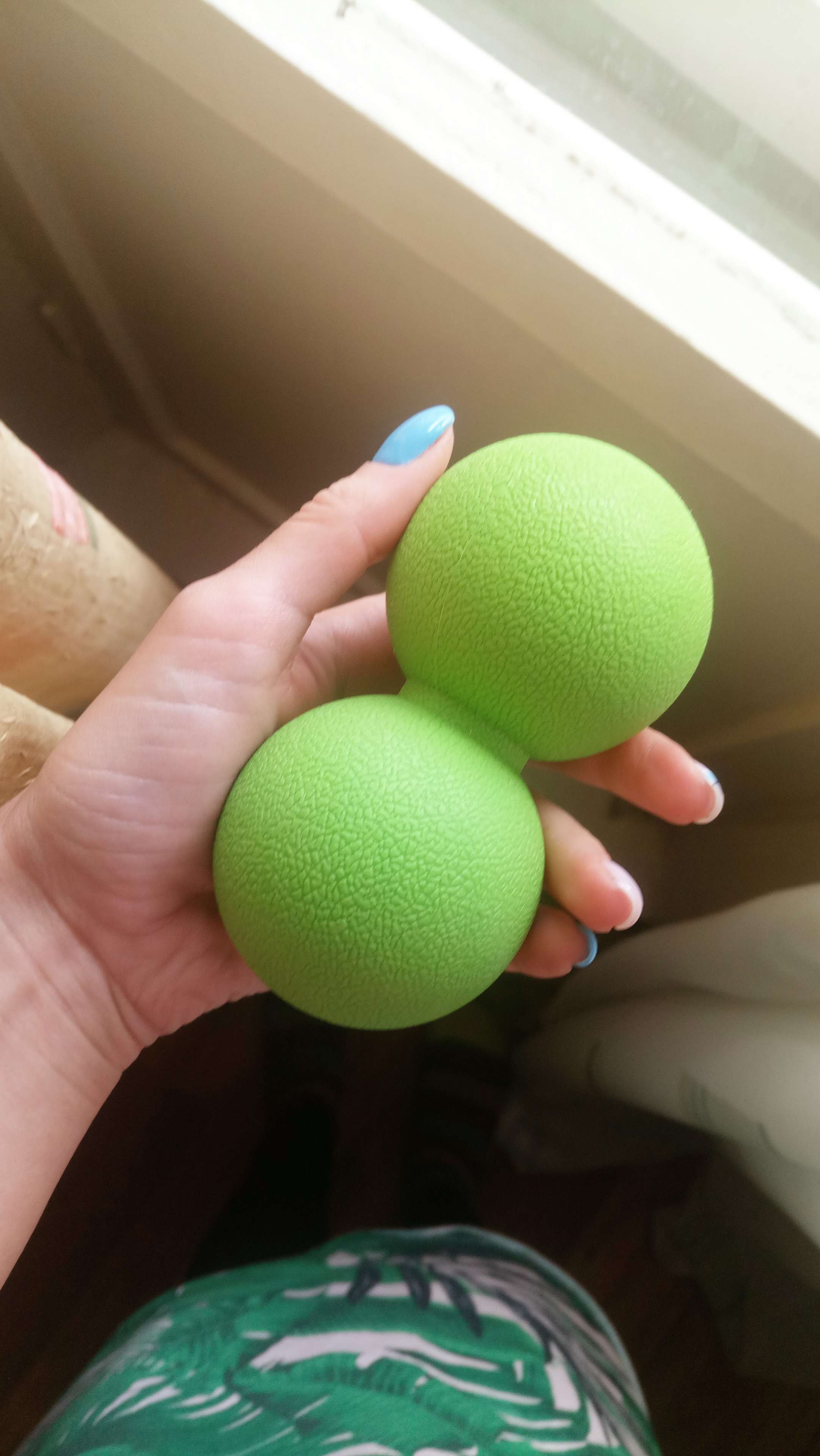 Фотография покупателя товара Мяч массажный, 12х6 см, 286 г, цвета МИКС