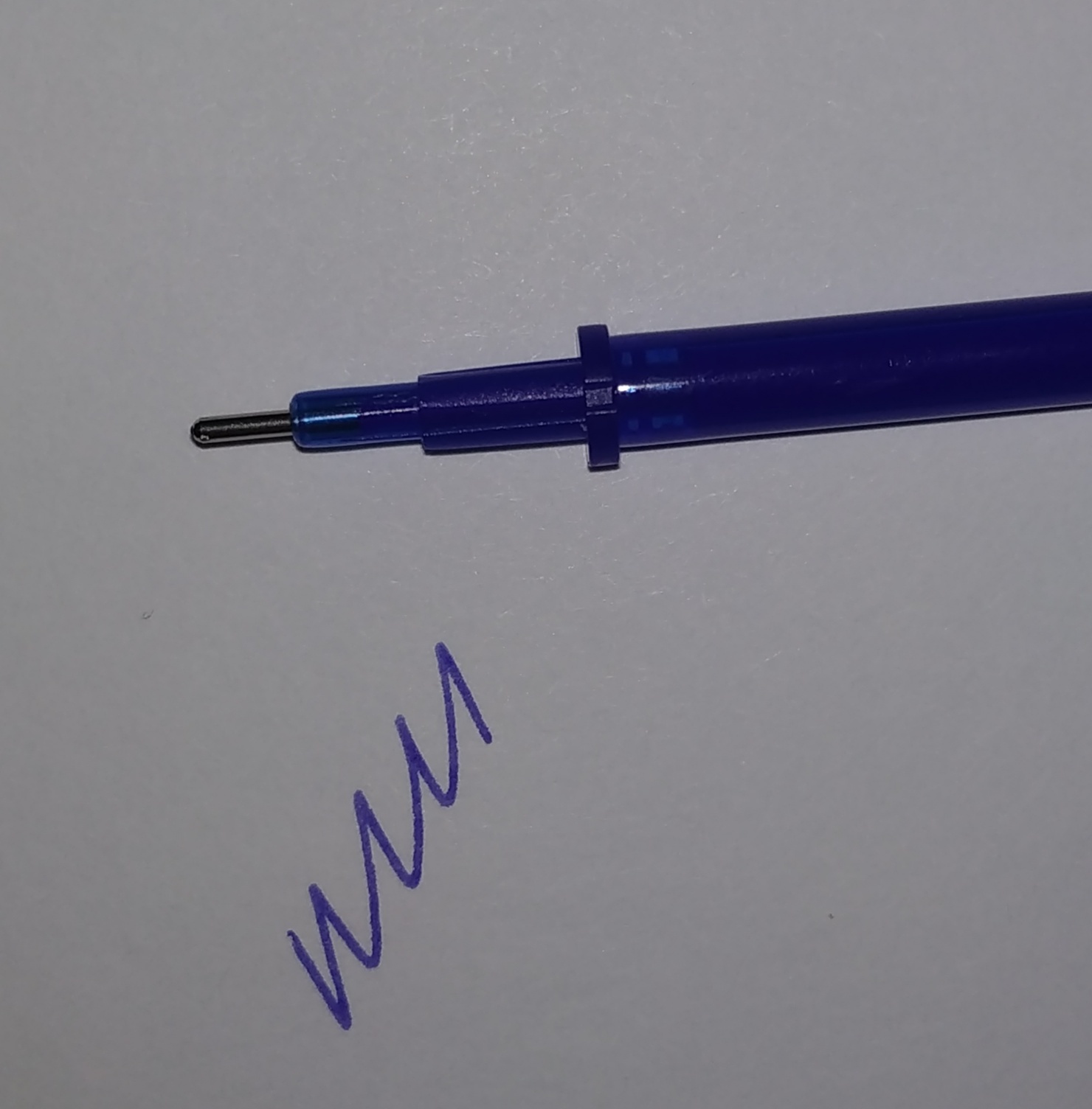 Фотография покупателя товара Ручка гелевая со стираемыми чернилами Mazari Brunty T, пишущий узел 0.5 мм, чернила синие + 9 стержней - Фото 9