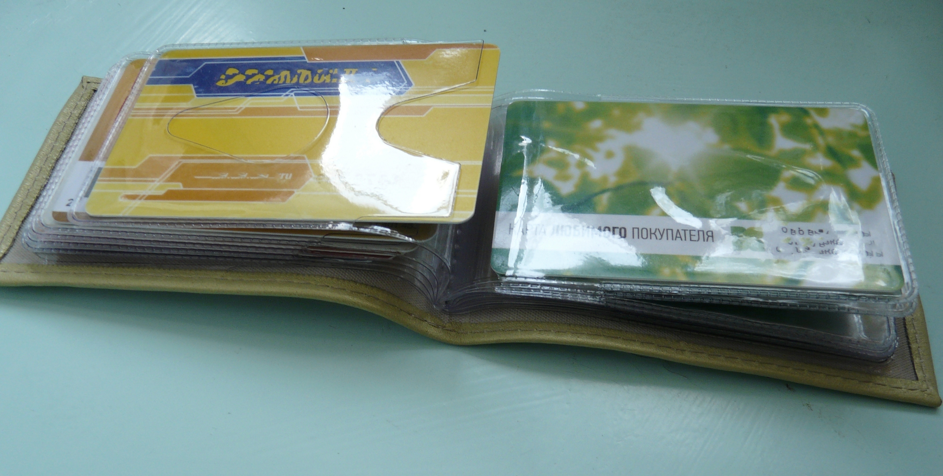 Фотография покупателя товара Визитница, 1 ряд, 18 листов, цвет сиреневый - Фото 3